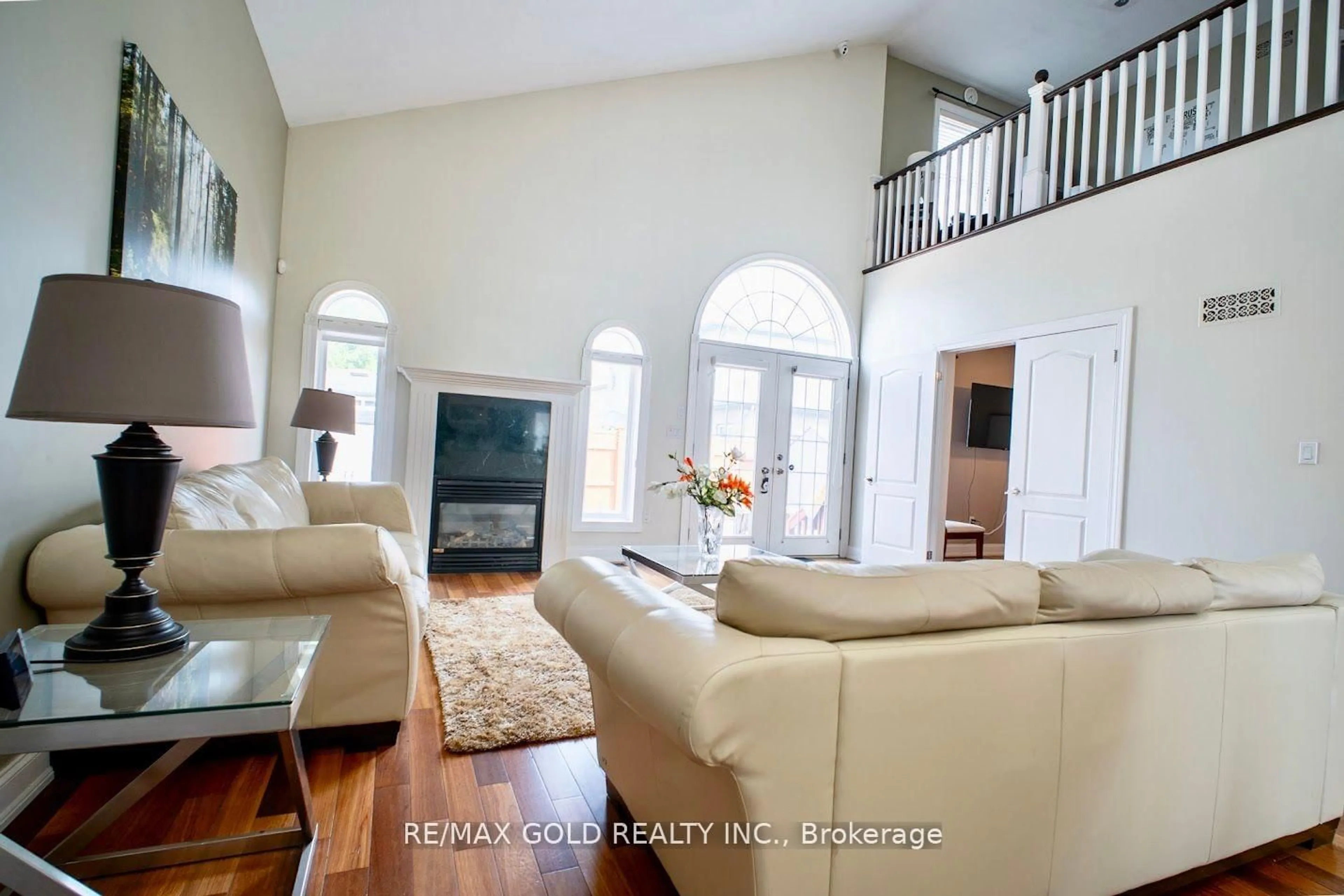 Living room with furniture, unknown for 8905 MCGARRY Dr, Niagara Falls Ontario L2H 3P1