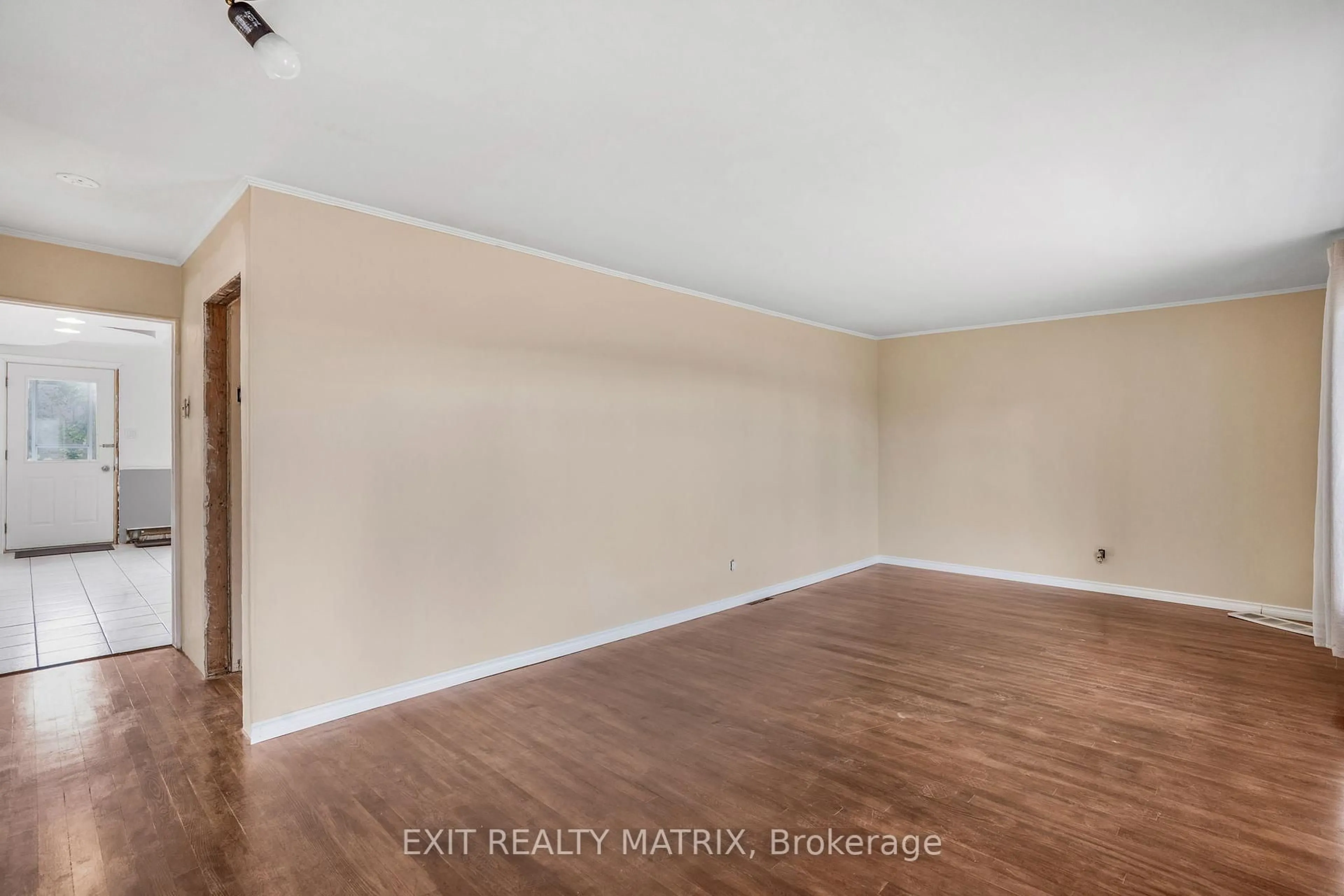 A pic of a room for 805 Cartier Blvd, Hawkesbury Ontario K6A 1W9