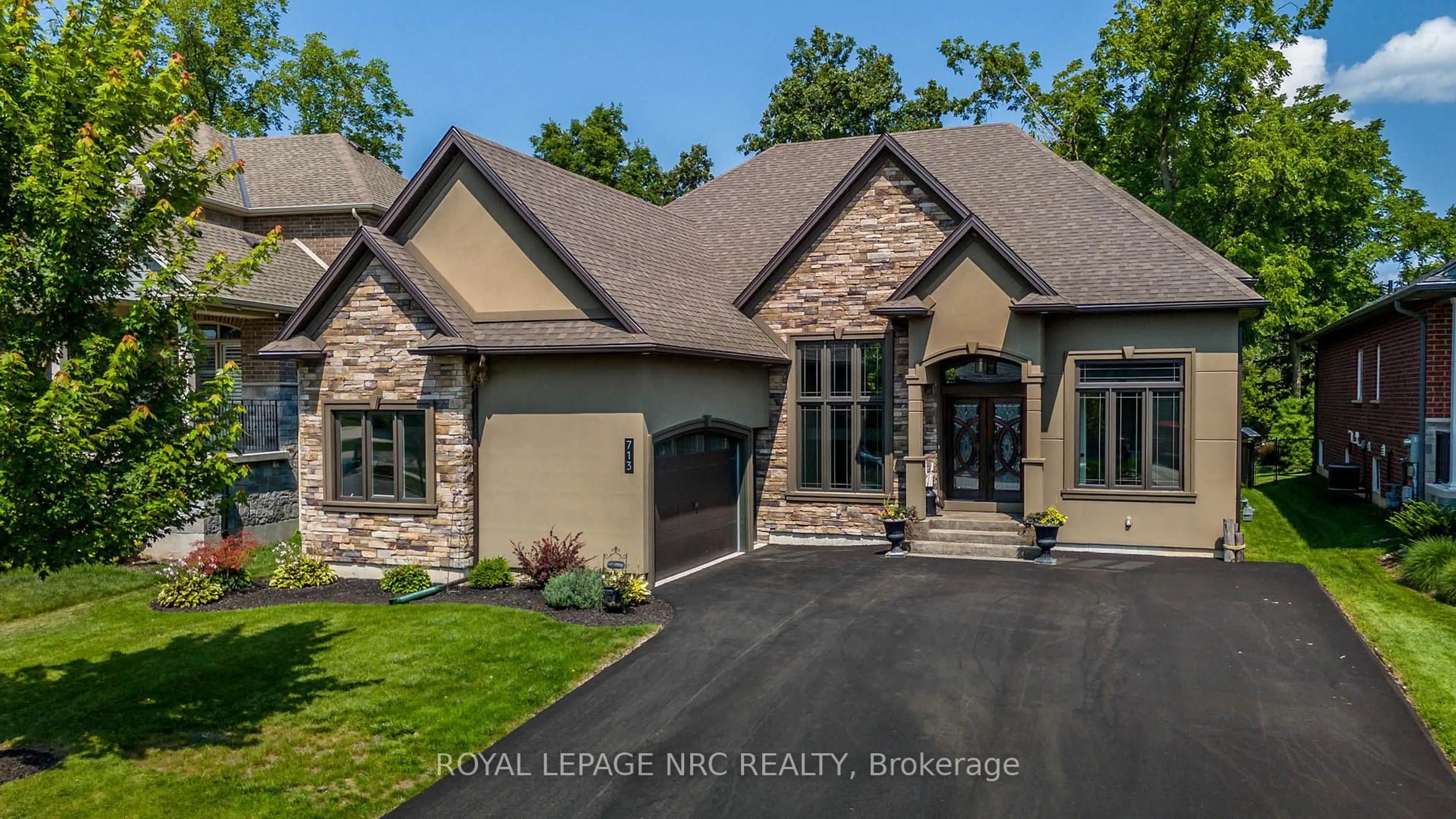 Home with brick exterior material, street for 713 Clarence St, Port Colborne Ontario L3K 6B8