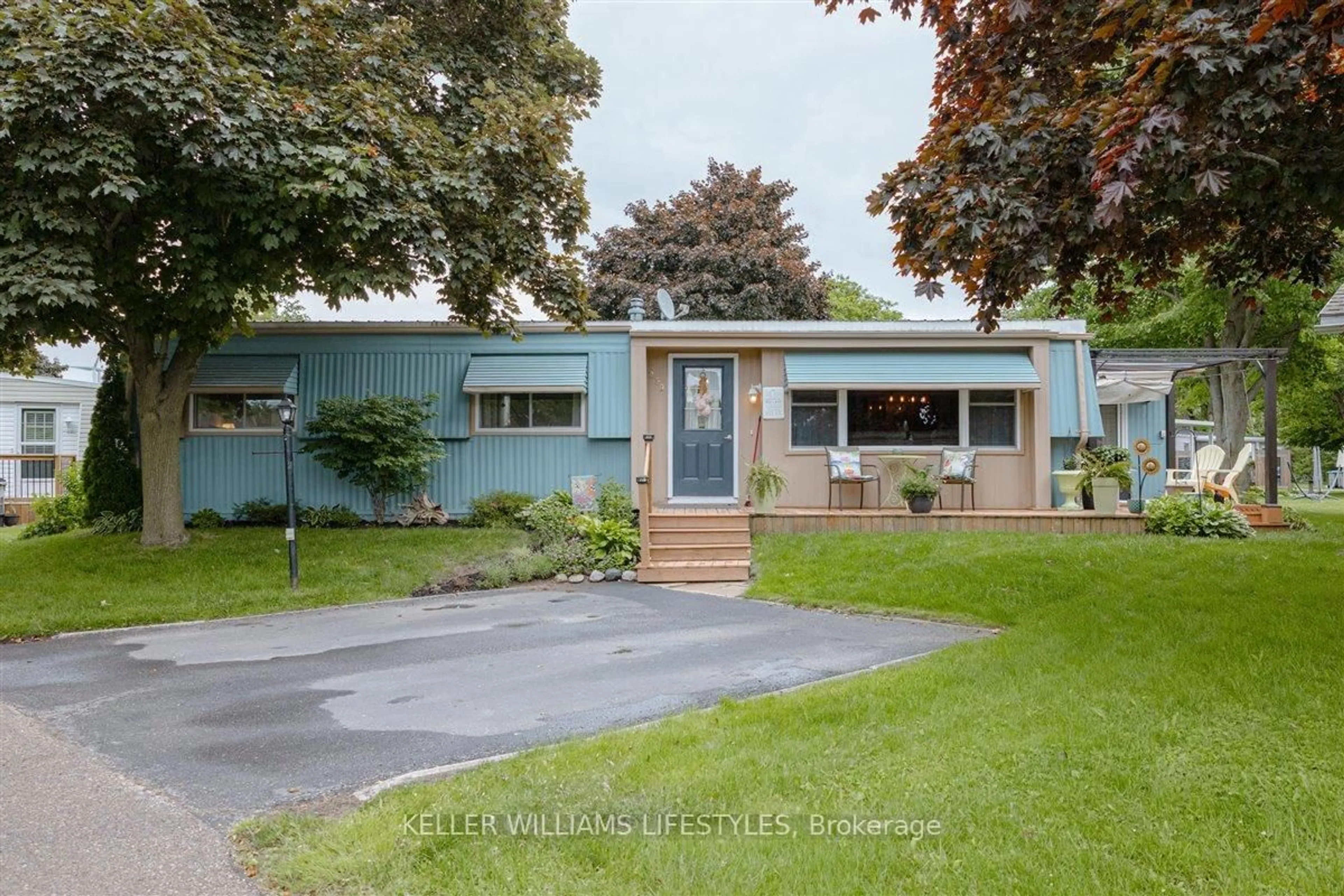 Home with vinyl exterior material, street for 239 Southwind Crt, South Huron Ontario N0M 1T0