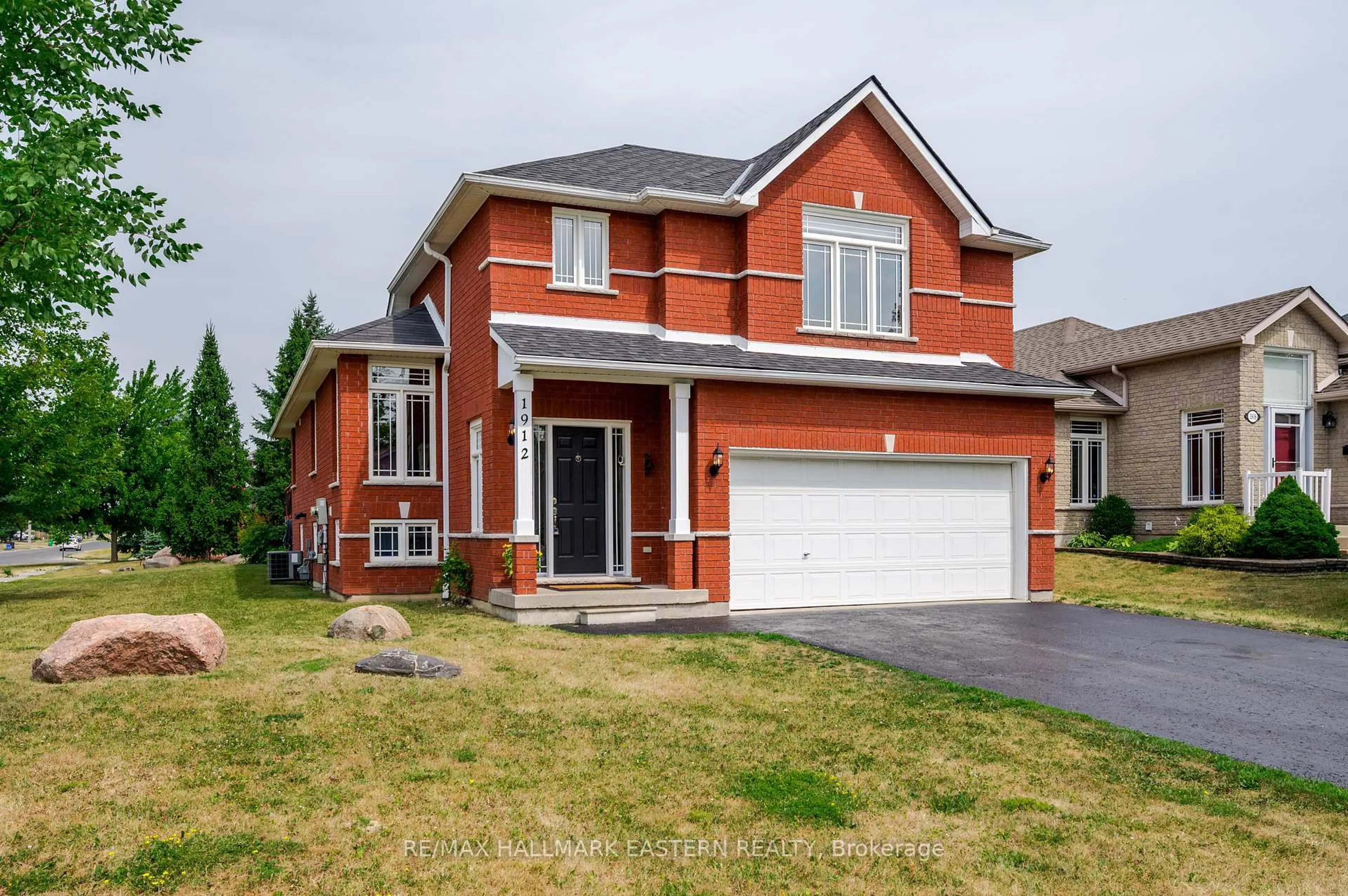 Home with brick exterior material, street for 1912 Giles Ave, Peterborough Ontario K9K 2P3