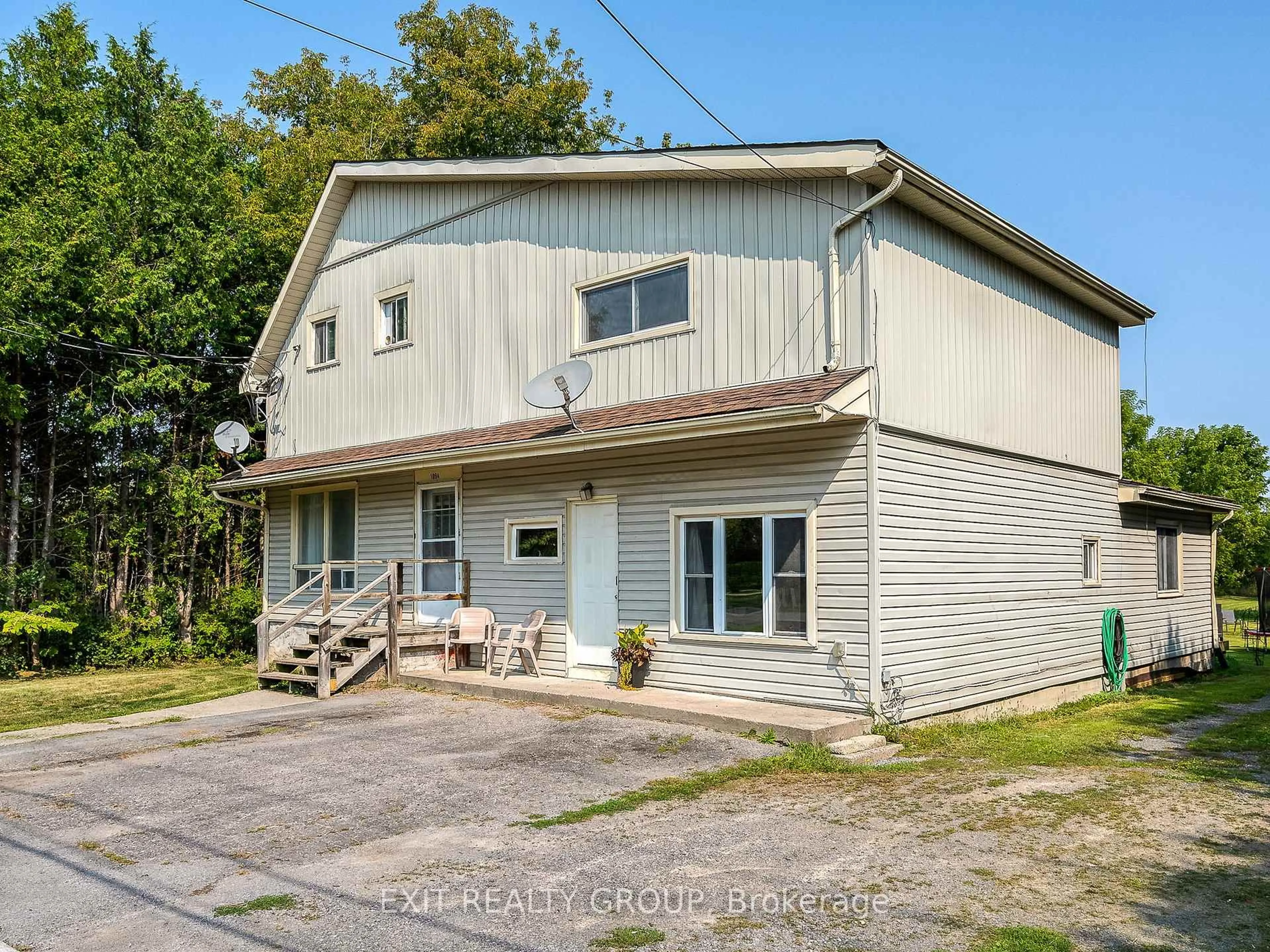 A pic from outside/outdoor area/front of a property/back of a property/a pic from drone, building for 109 Prince Edward St, Brighton Ontario K0K 1H0