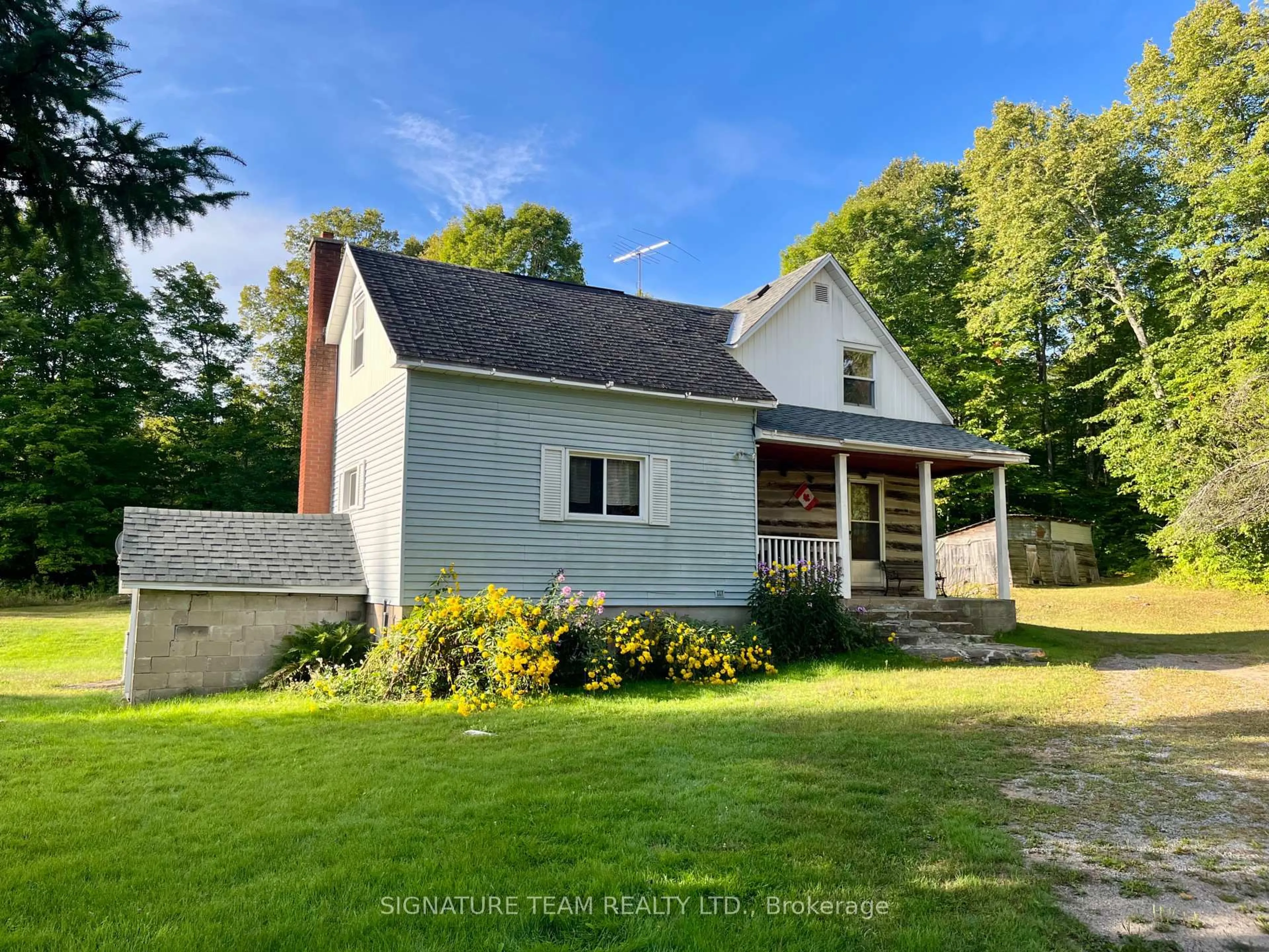 A pic from outside/outdoor area/front of a property/back of a property/a pic from drone, unknown for 905 Silver Lake Rd, Eganville Ontario K0J 1T0