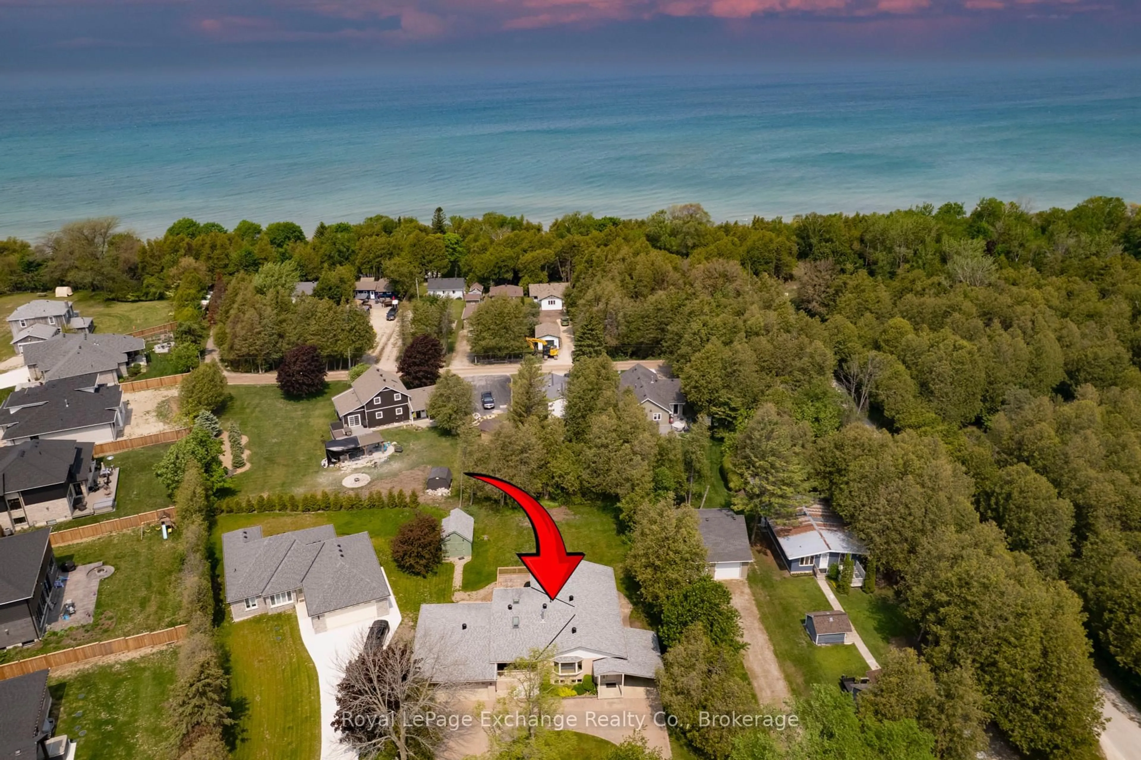 A pic from outside/outdoor area/front of a property/back of a property/a pic from drone, water/lake/river/ocean view for 128 Waterloo St, Huron-Kinloss Ontario N2Z 0C7