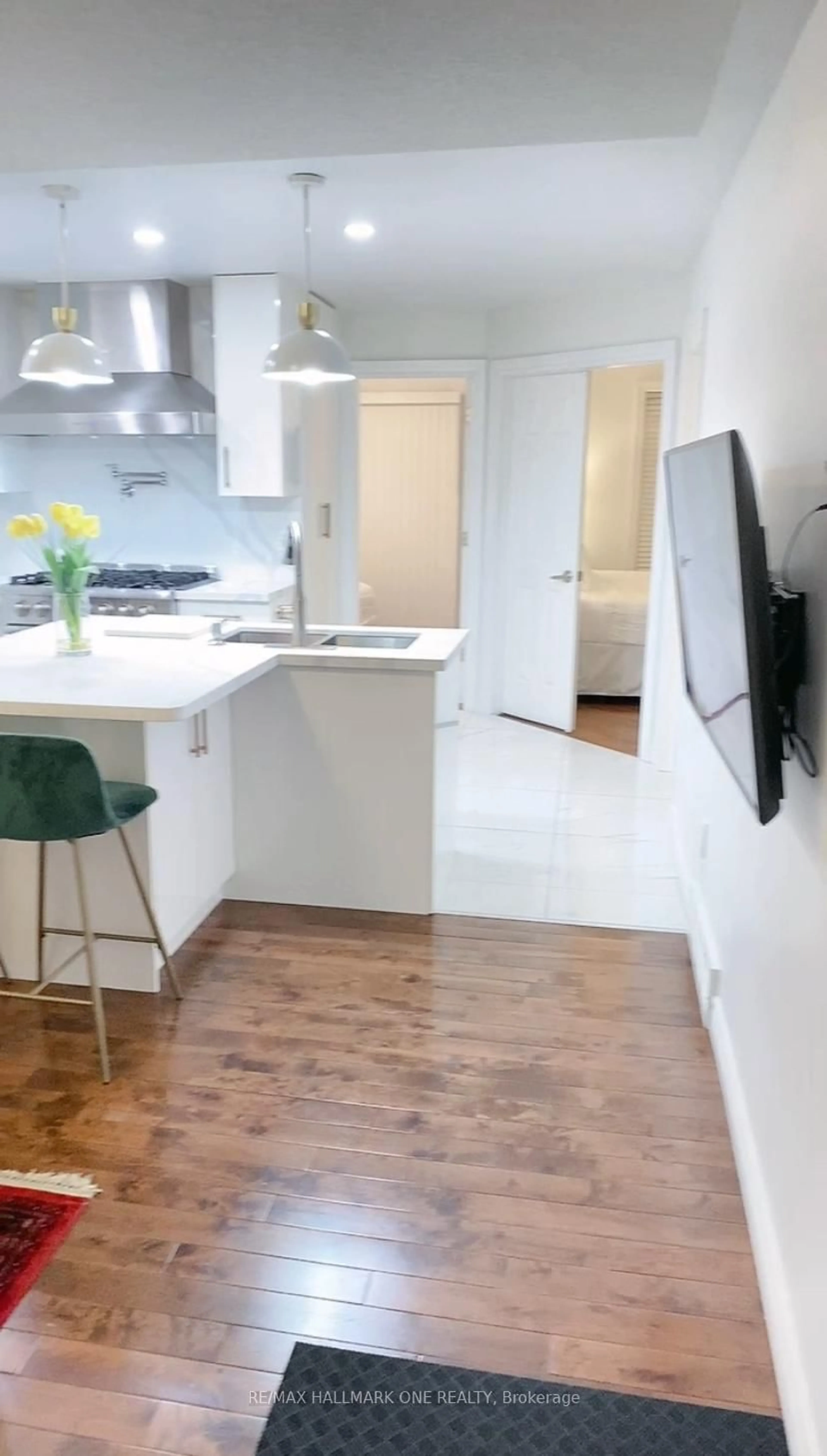 Open concept kitchen, unknown for 335 AMBLESIDE Dr, London North Ontario N6G 4Y2
