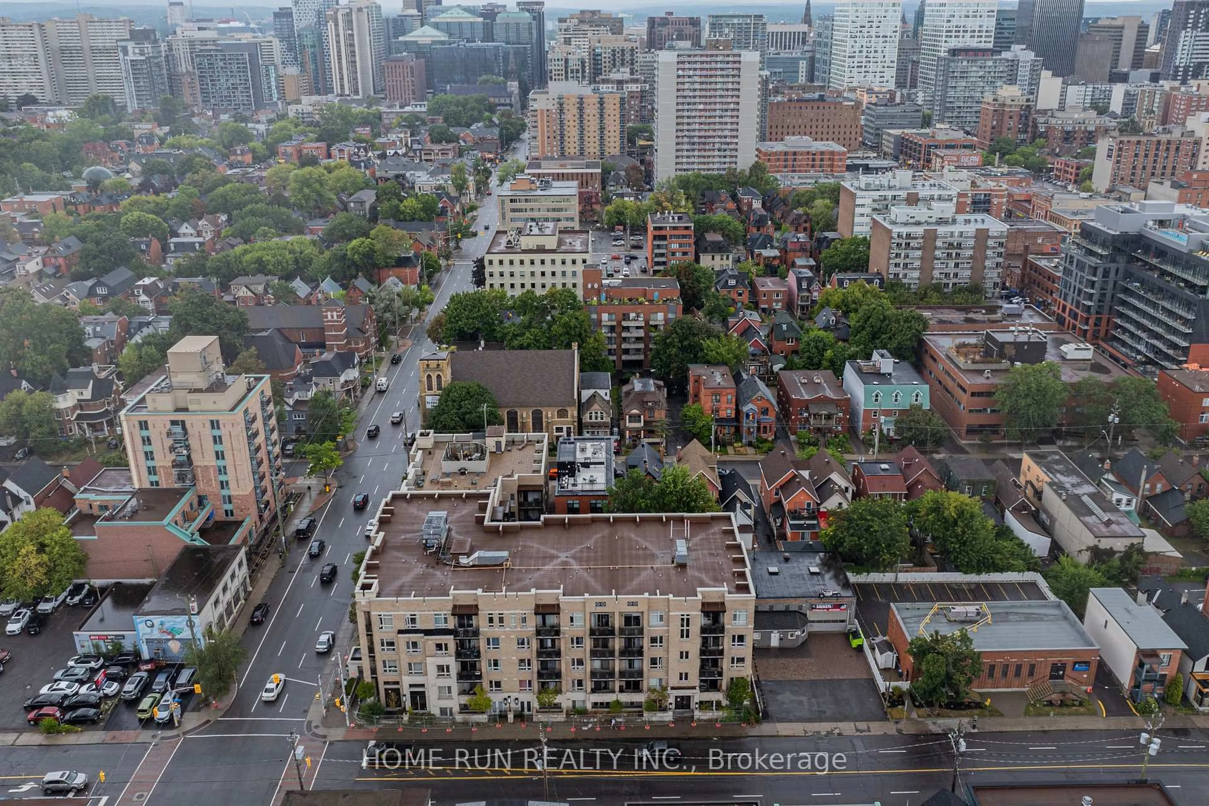 A pic from outside/outdoor area/front of a property/back of a property/a pic from drone, city buildings view from balcony for 429 Kent St #210, Ottawa Ontario K2P 1B5