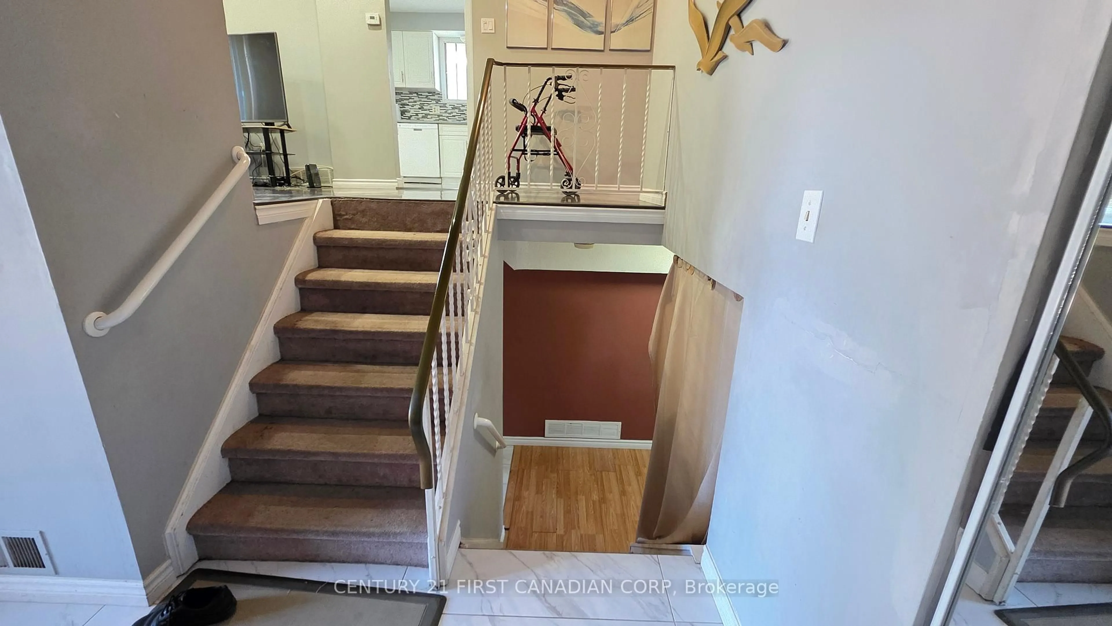 Stairs for 2 Muriel Cres, London South Ontario N6E 2K5