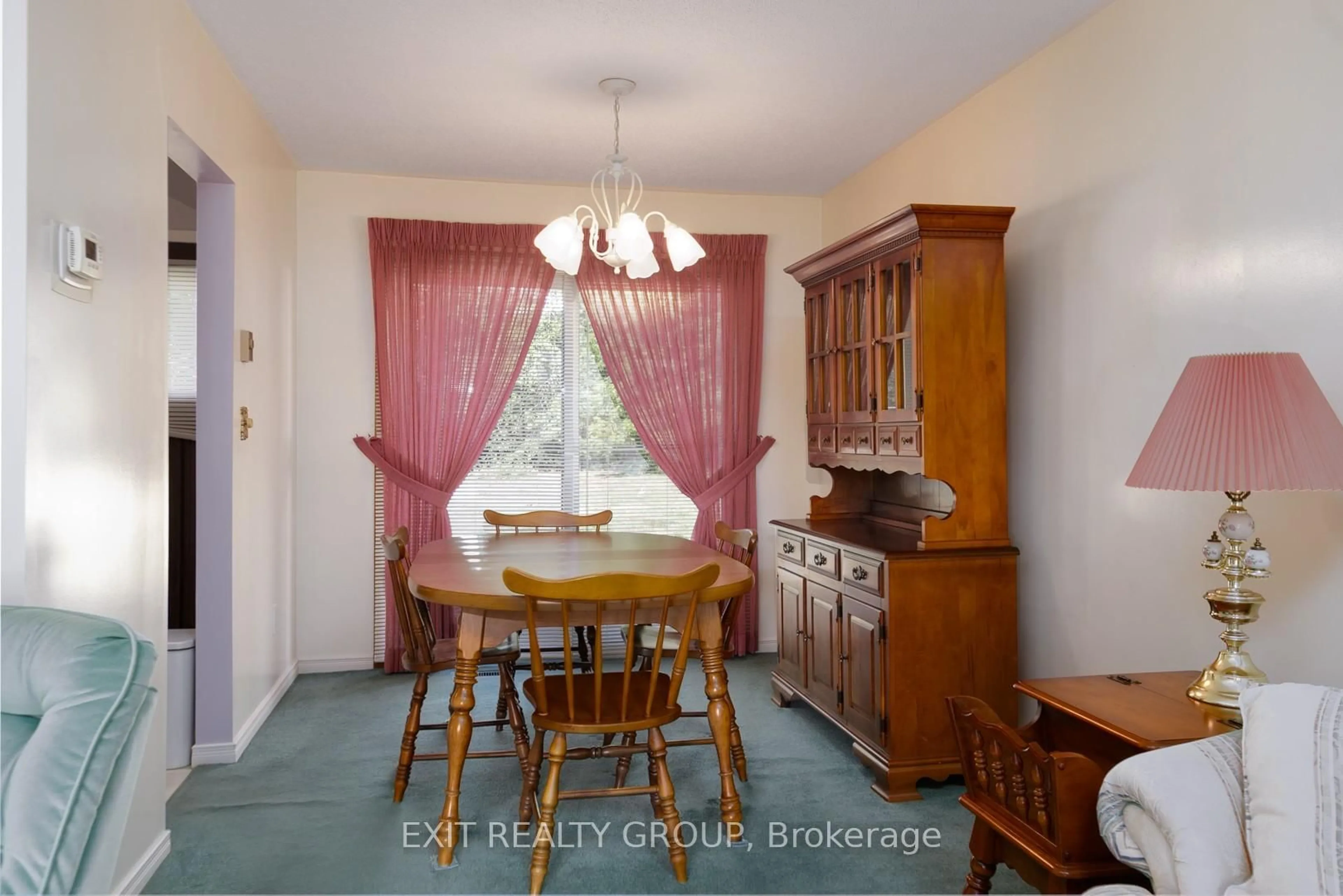 Dining room, unknown for 28 Ghent Dr, Quinte West Ontario K8V 5P5