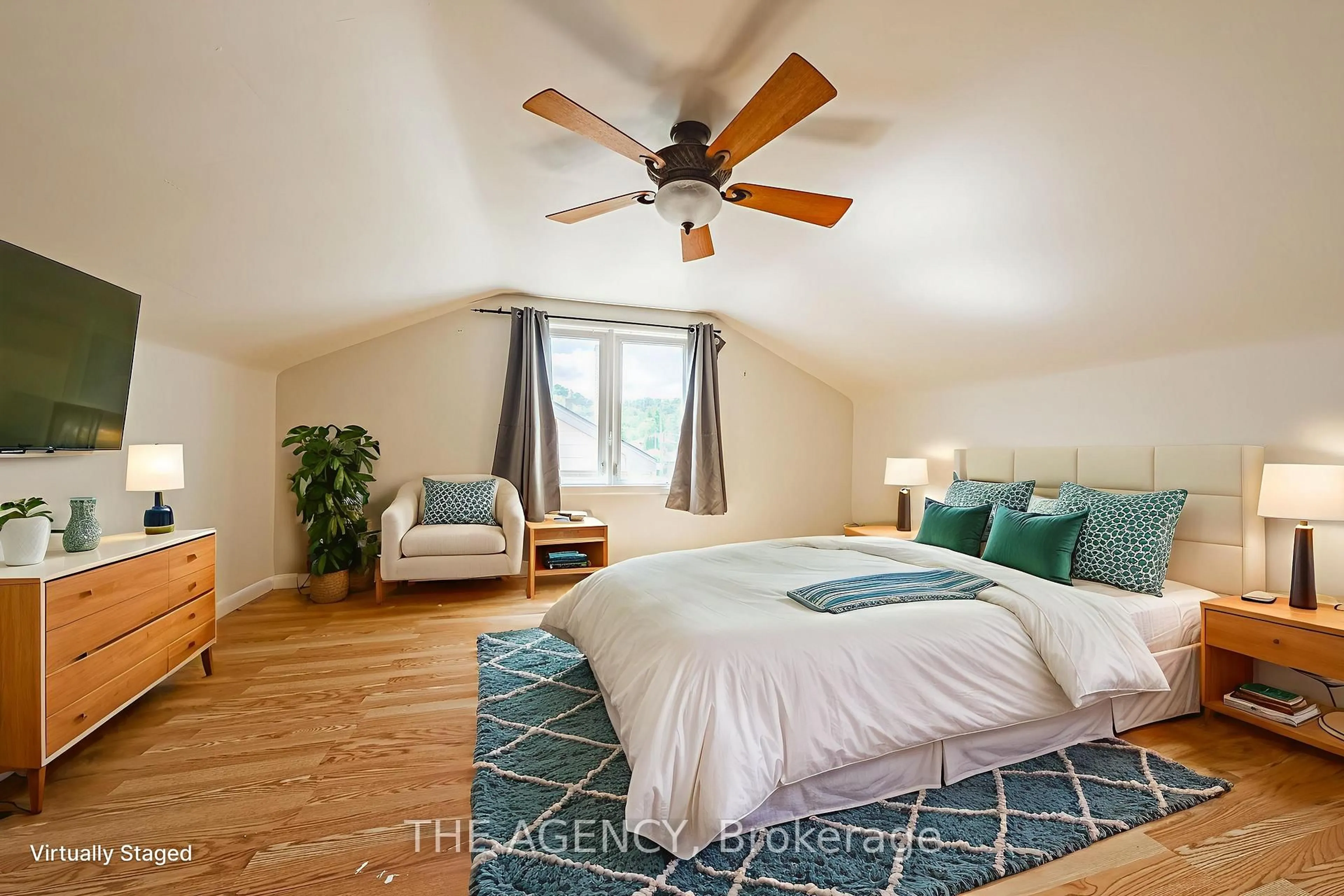 A pic of a room for 40 Wyngate Ave, Hamilton Ontario L8G 1T2