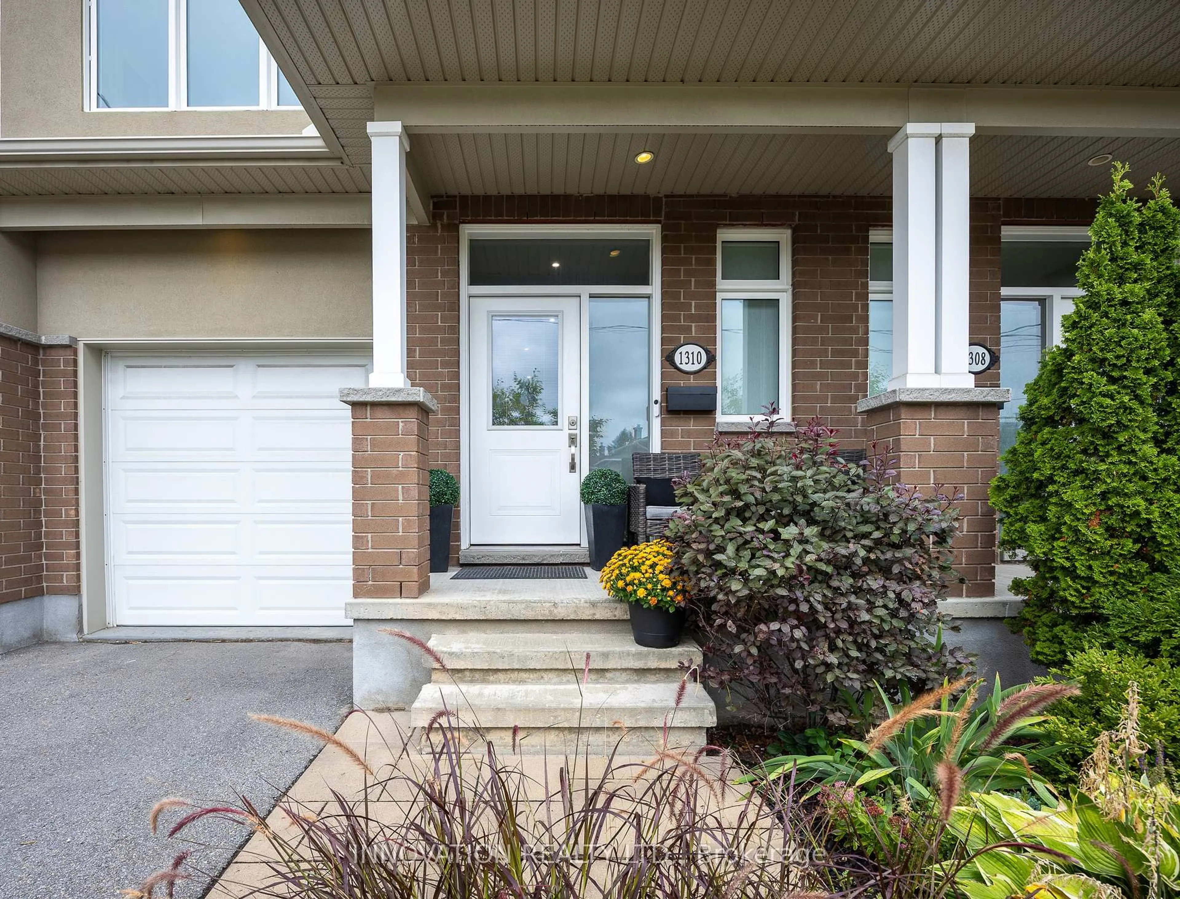 Unknown for 1310 Avenue P Ave, Ottawa Ontario K1G 0B3