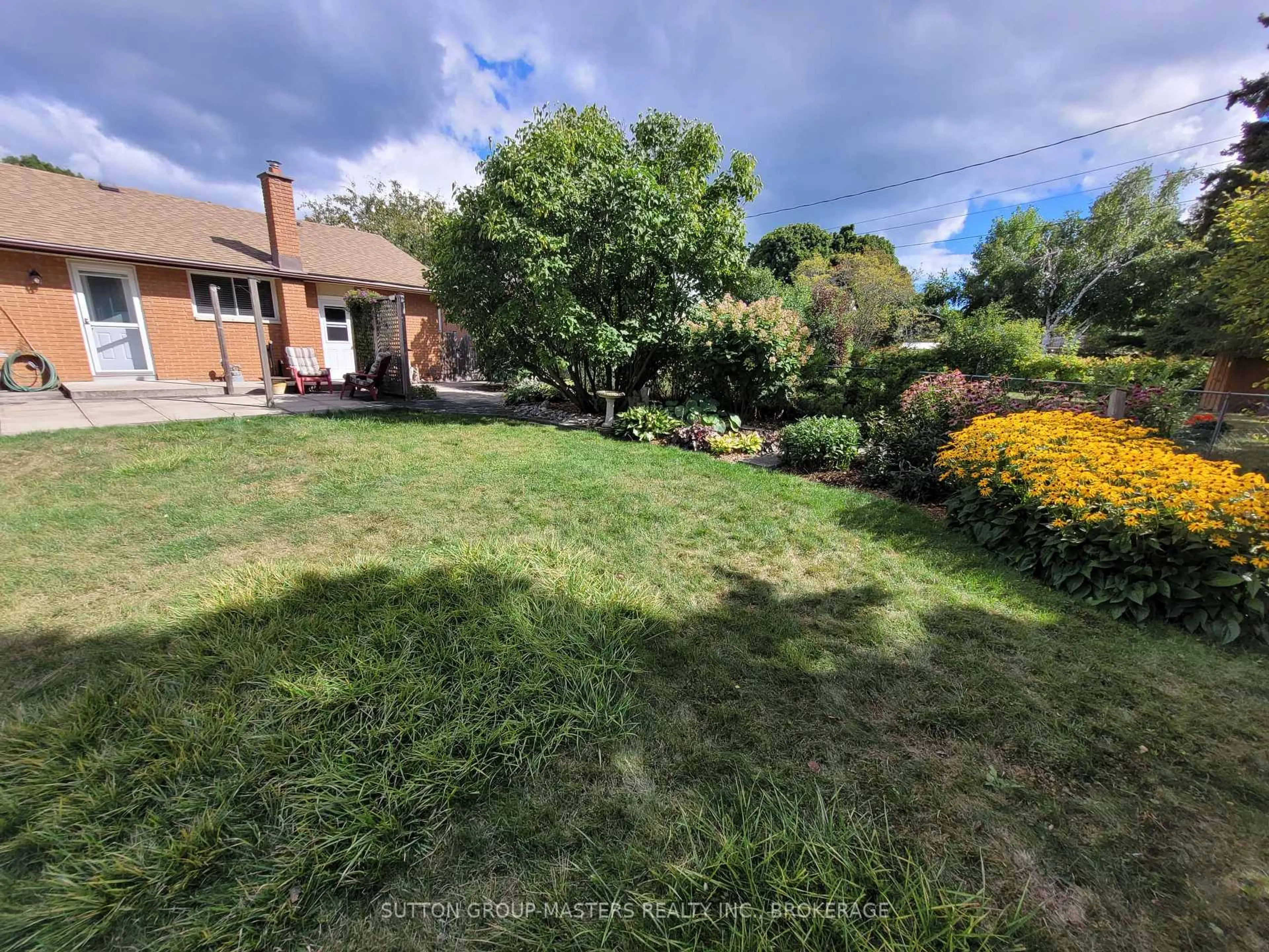 A pic from outside/outdoor area/front of a property/back of a property/a pic from drone, unknown for 289 Olympus Ave, Kingston Ontario K7M 5S3