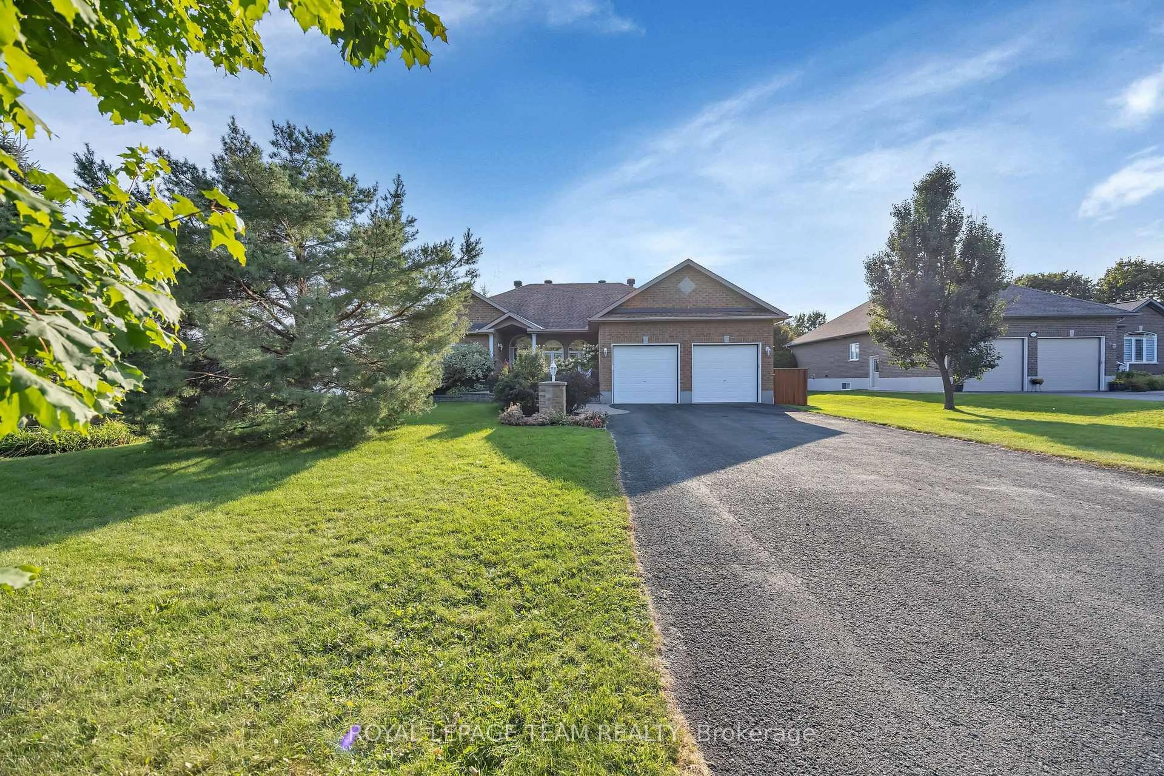A pic from outside/outdoor area/front of a property/back of a property/a pic from drone, street for 1426 Spartan Grove St, Ottawa Ontario K4P 1R6