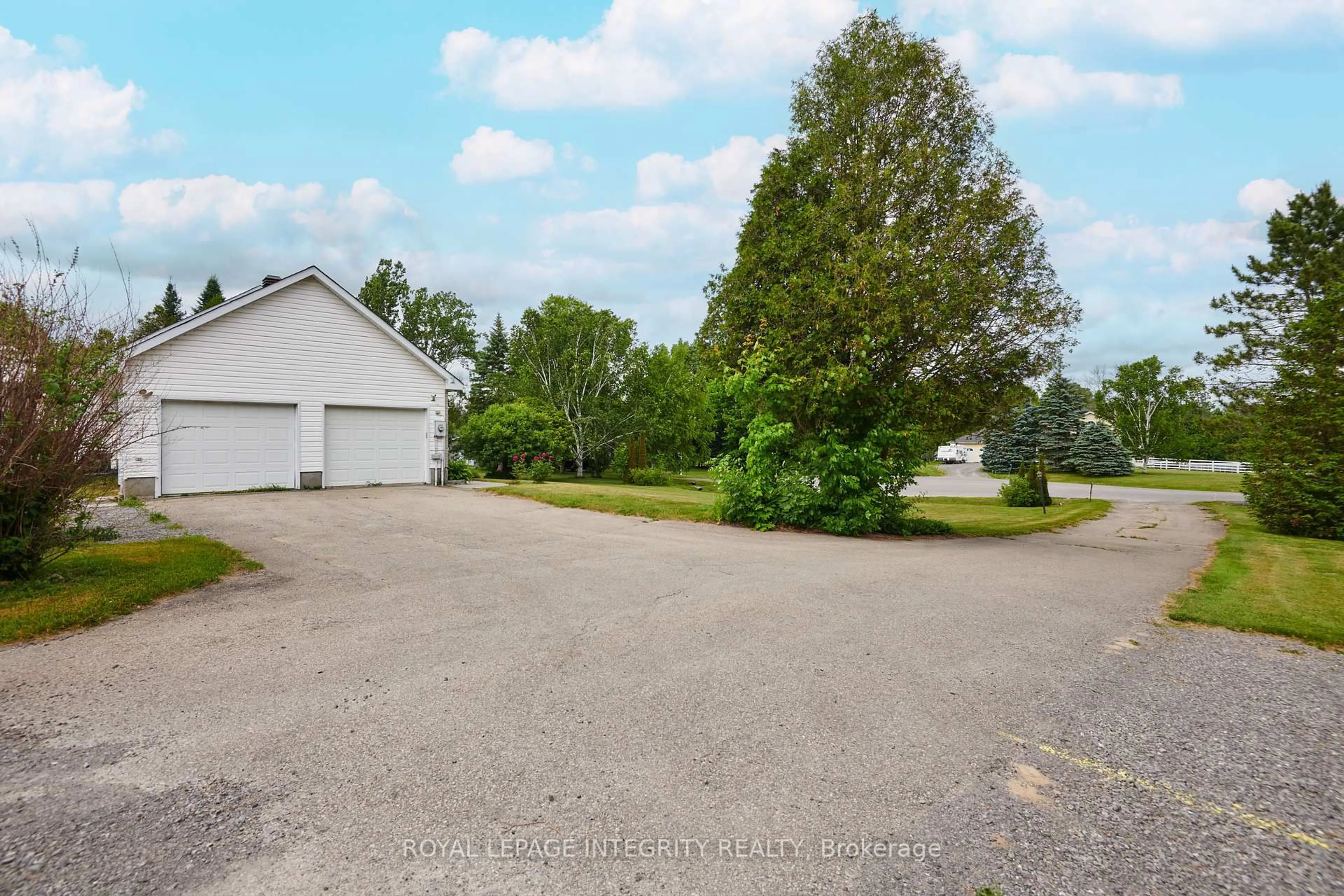 A pic from outside/outdoor area/front of a property/back of a property/a pic from drone, unknown for 6 Aimee Lane, North Grenville Ontario K0G 1S0