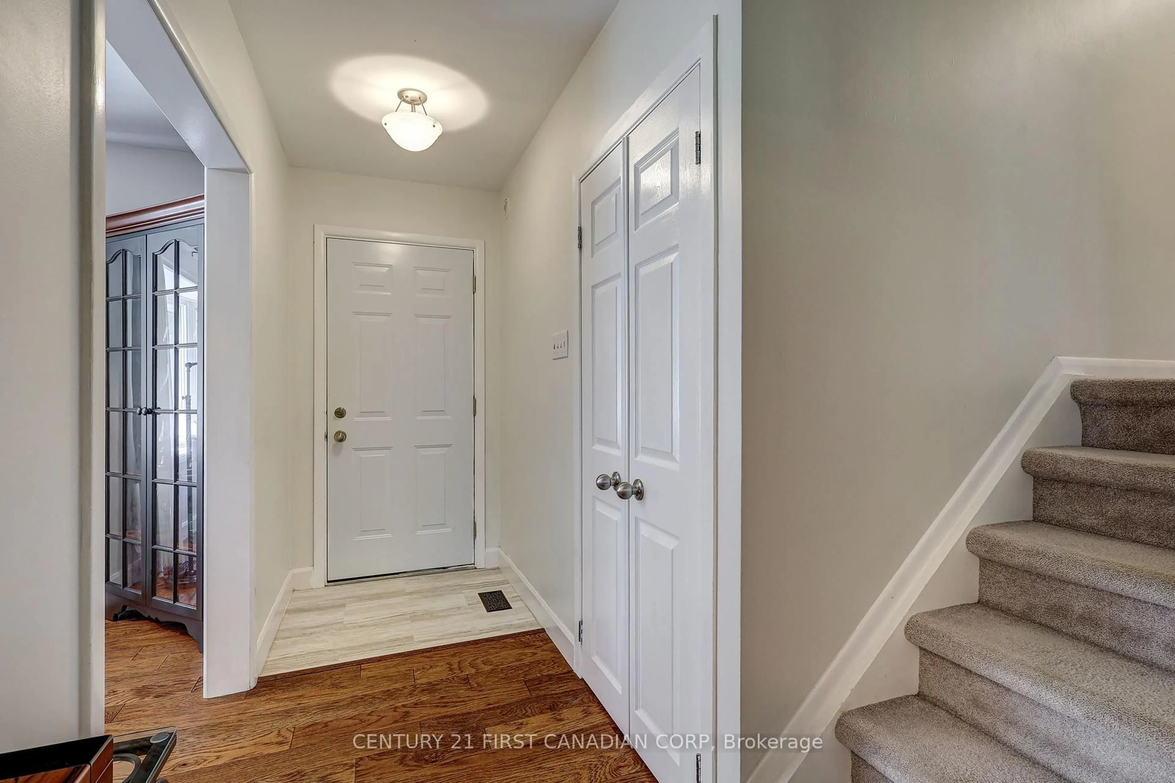 Indoor entryway for 611 Chiddington Ave, London South Ontario N6C 2W6
