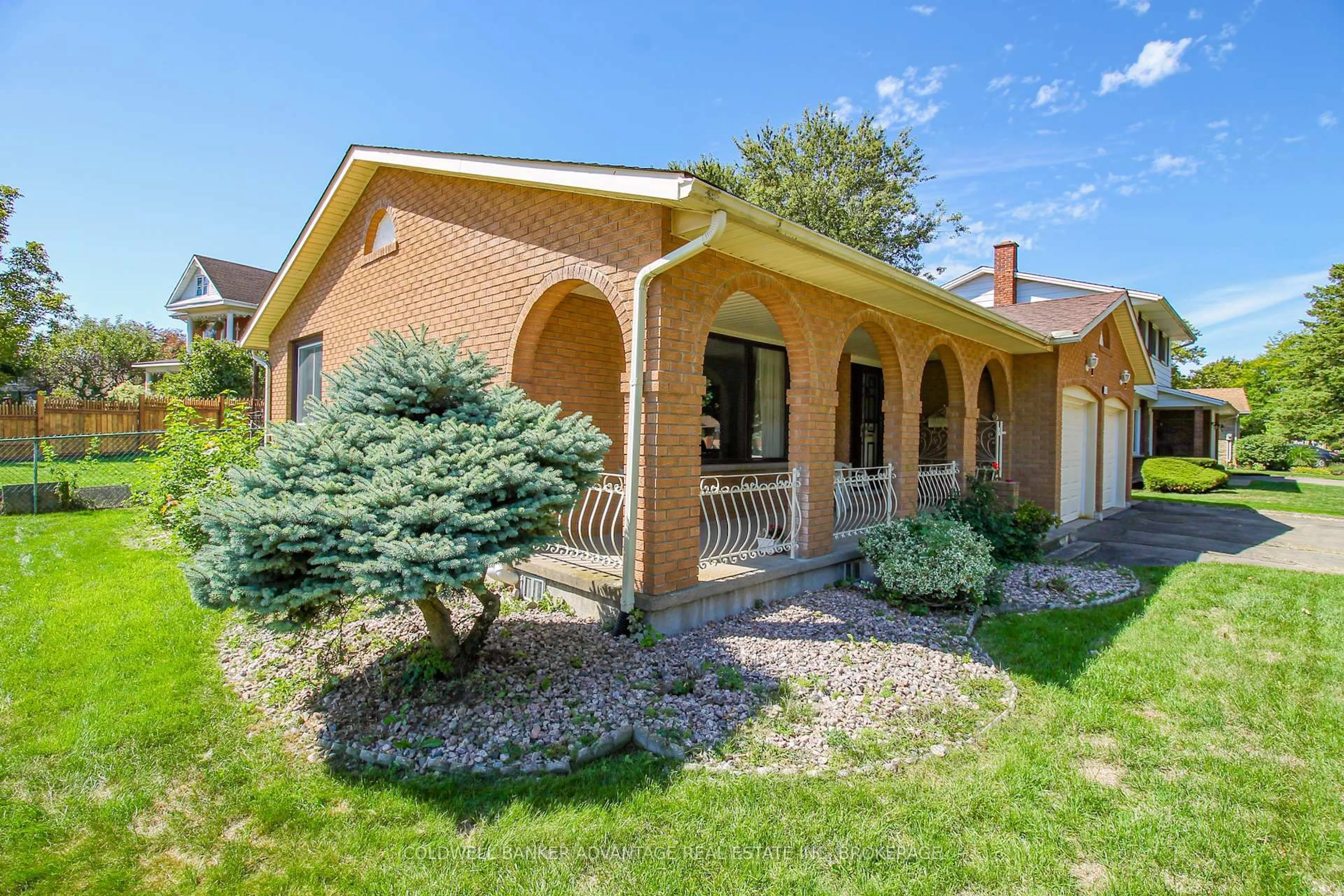 Home with brick exterior material, street for 167 Loyalist Dr, Welland Ontario L3C 6A3