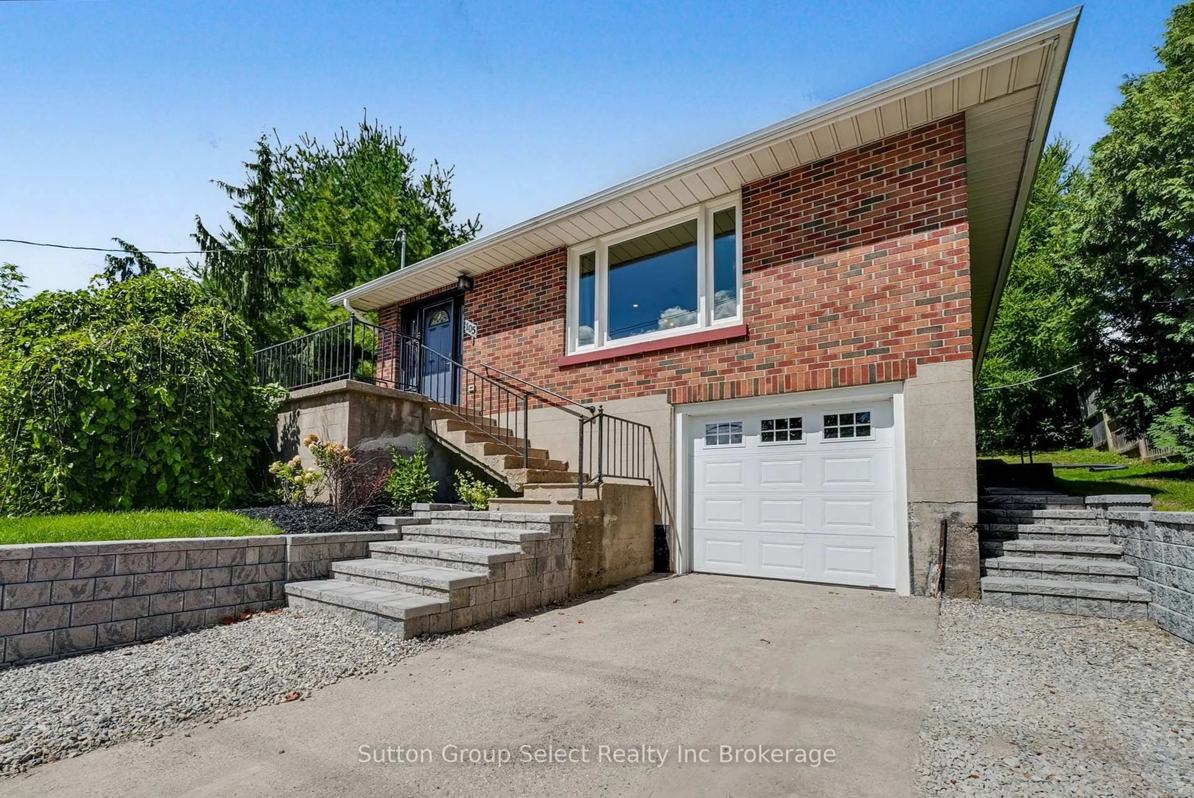 Home with brick exterior material, street for 105 KING St, Ingersoll Ontario N5C 1G8