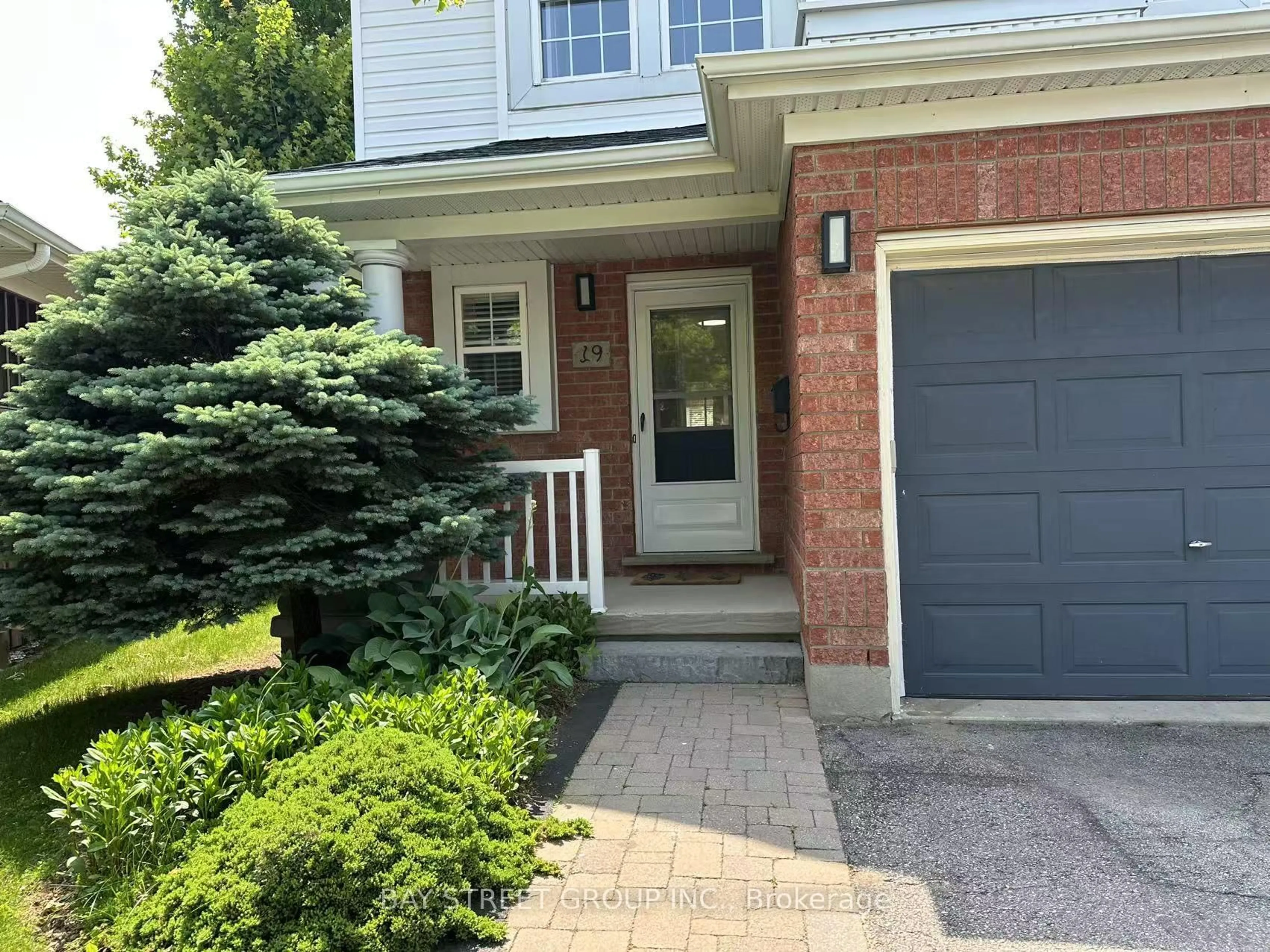 Unknown for 19 Silversmith Crt, Guelph Ontario N1G 5C1
