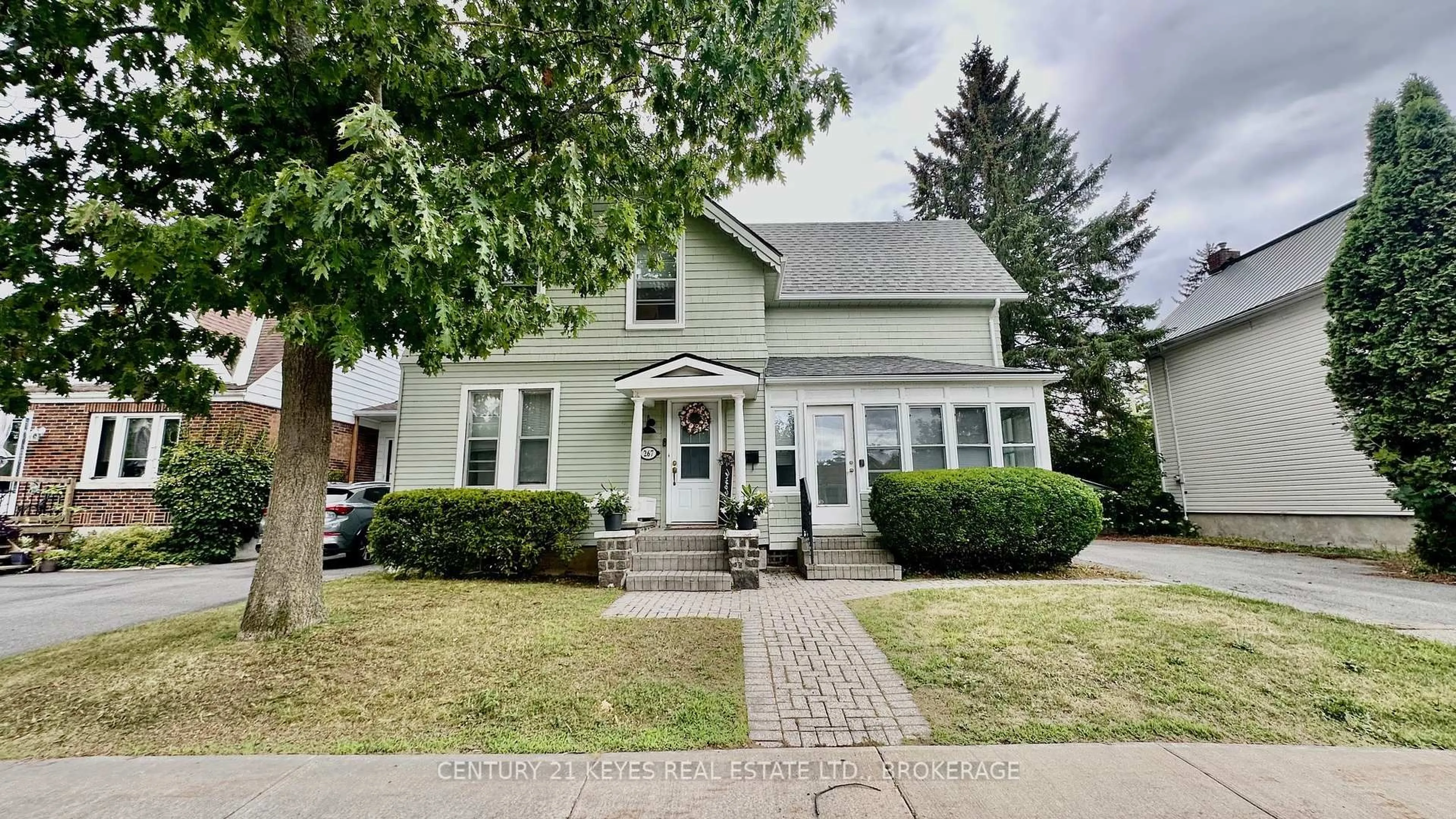 Unknown for 267 John St, Gananoque Ontario K7G 1A8