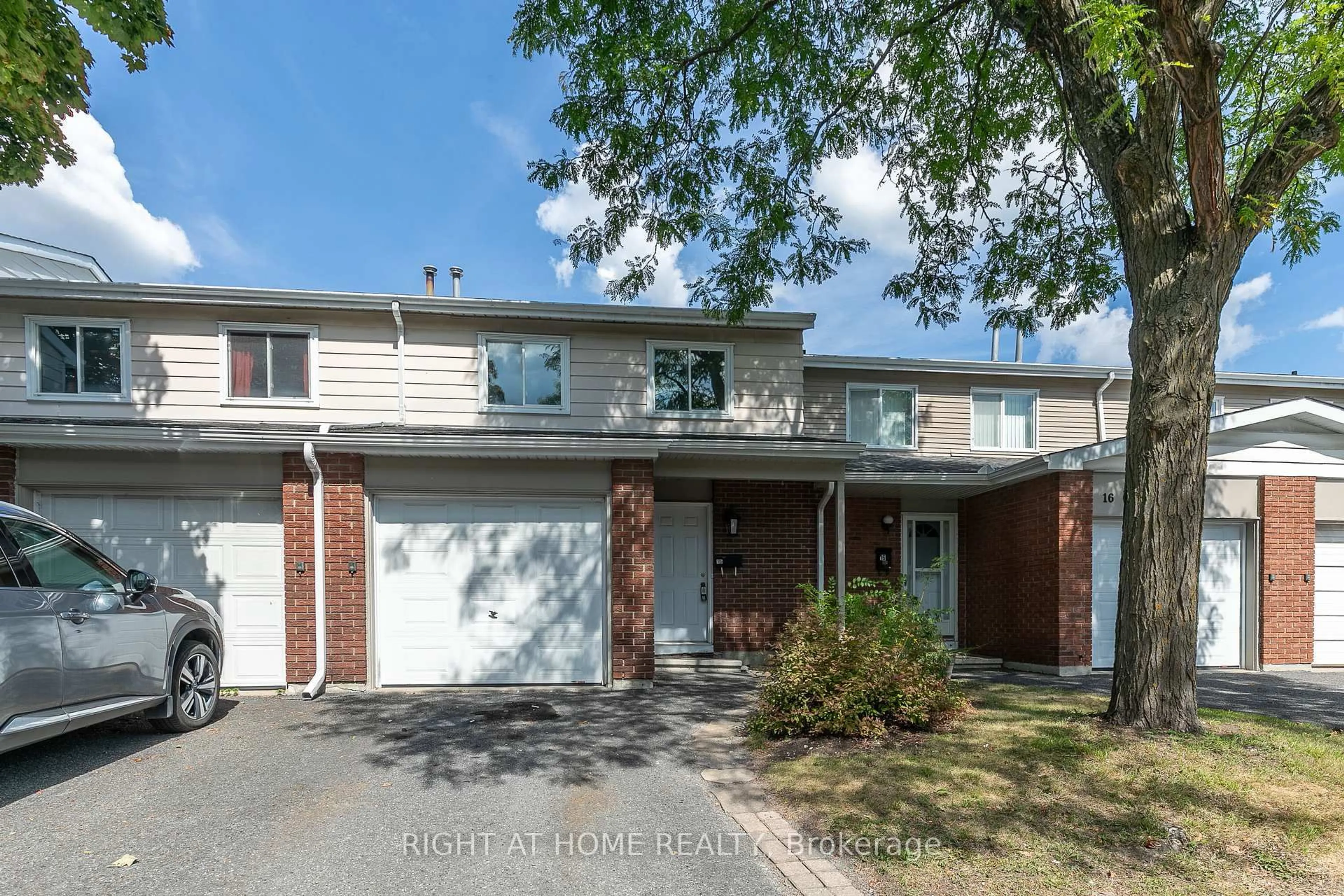 Unknown for 2669 Southvale Dr #15, Ottawa Ontario K1B 4V2