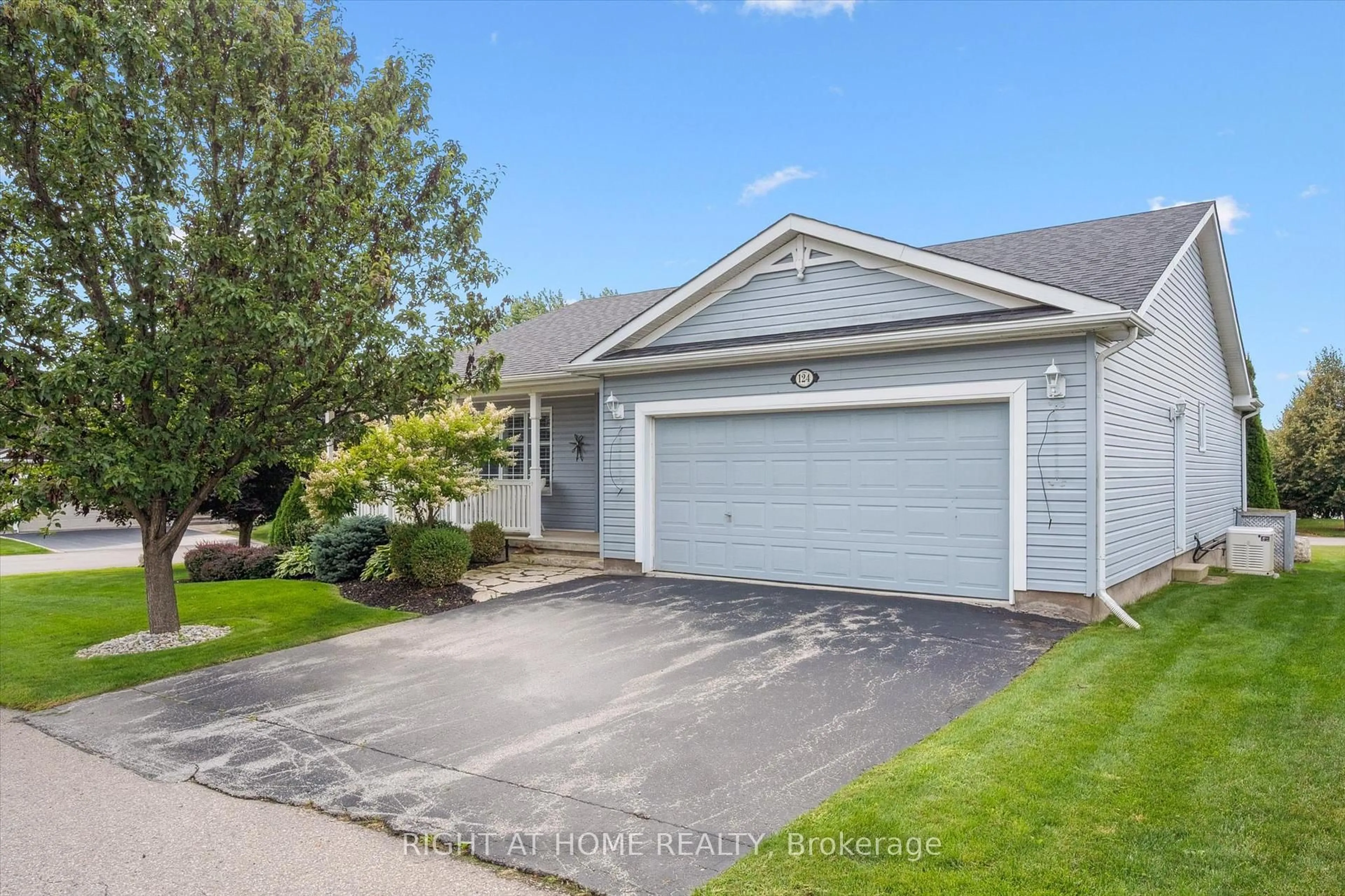 Unknown for 124 Crumlin Lane, Hamilton Ontario L8B 1A5