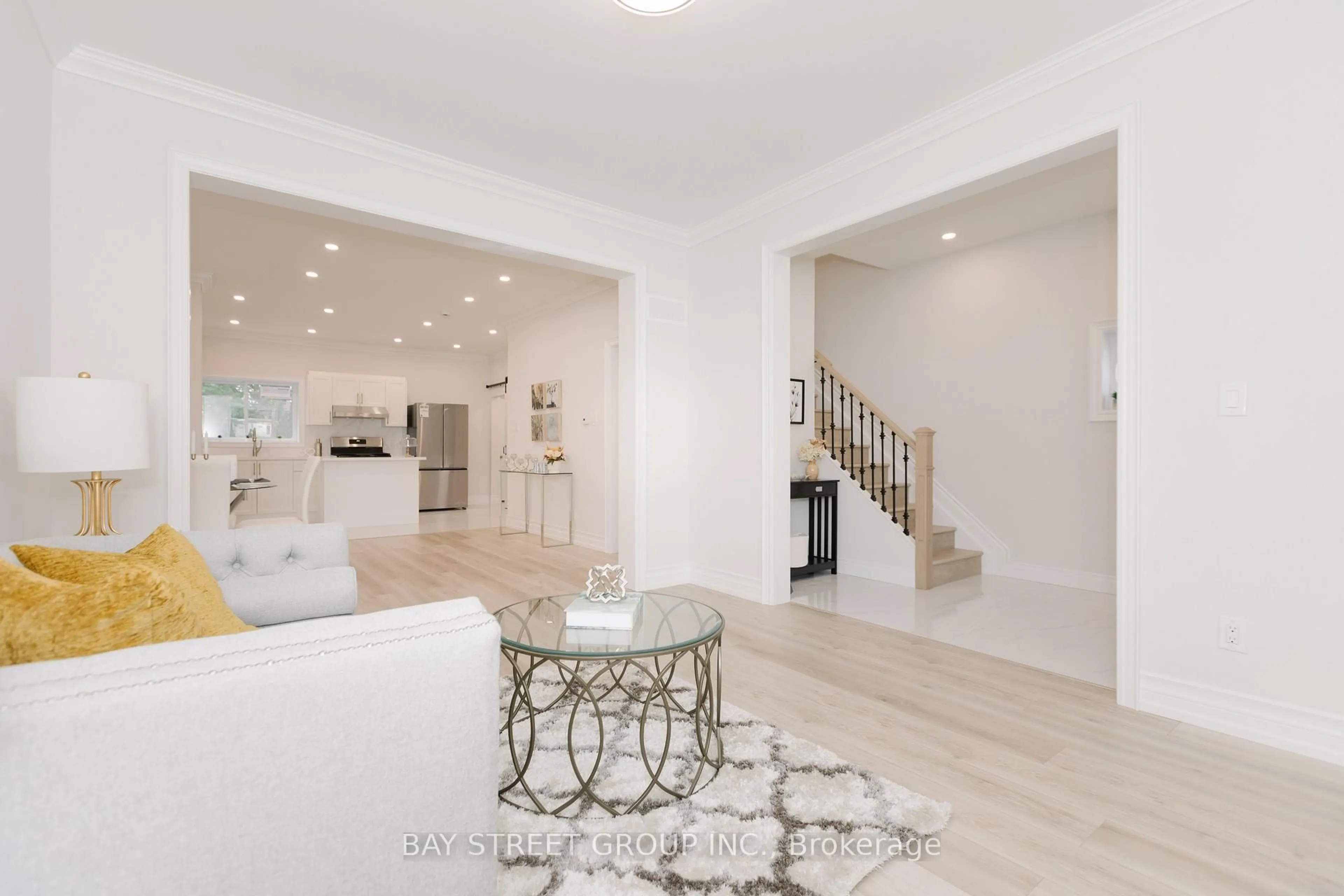 Indoor entryway for 175 Aylmer St, Peterborough Ontario K9J 3K2