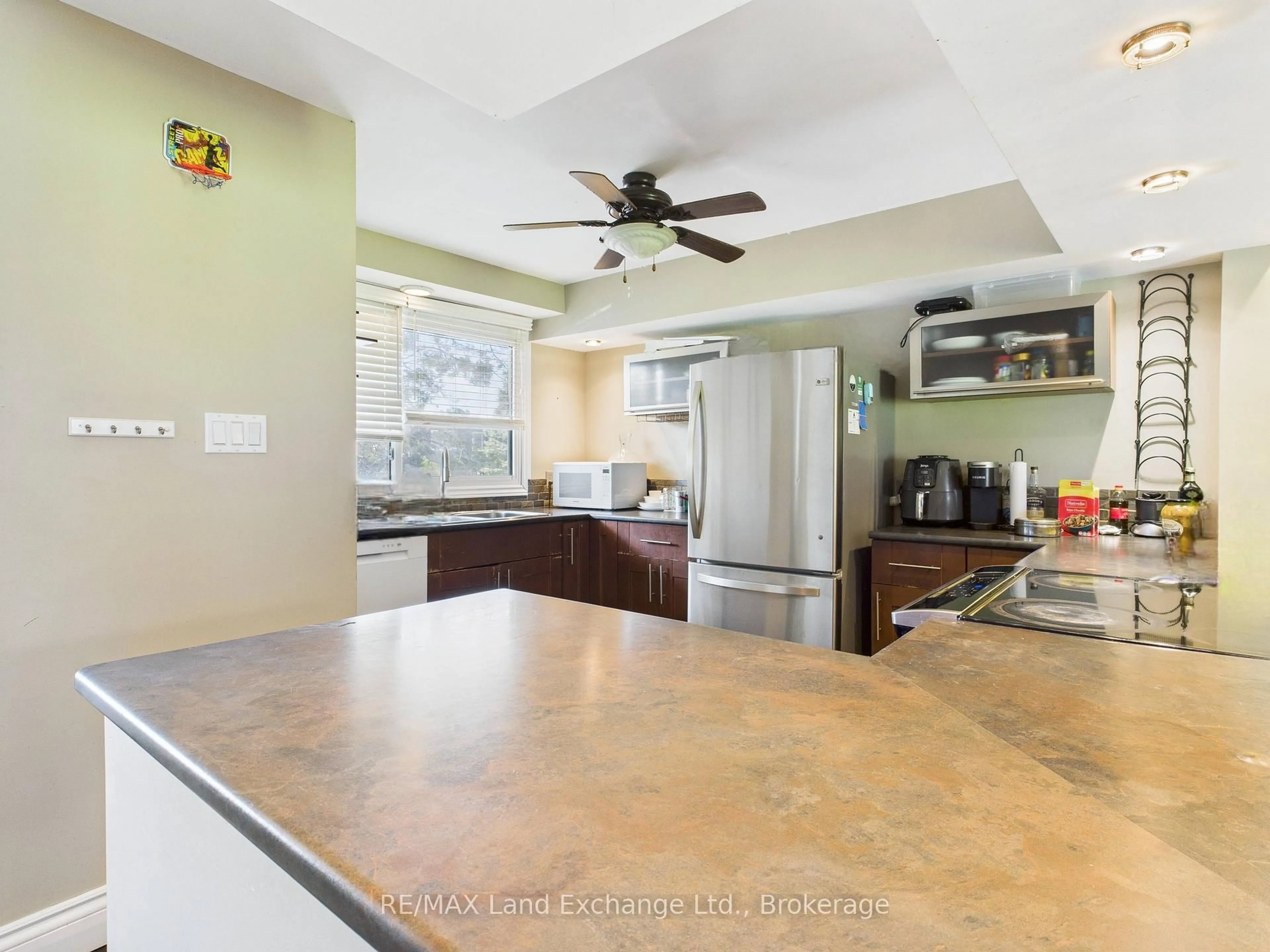 Open concept kitchen, ceramic/tile floor for 850 Walsh St #27, Kincardine Ontario N2Z 1P1