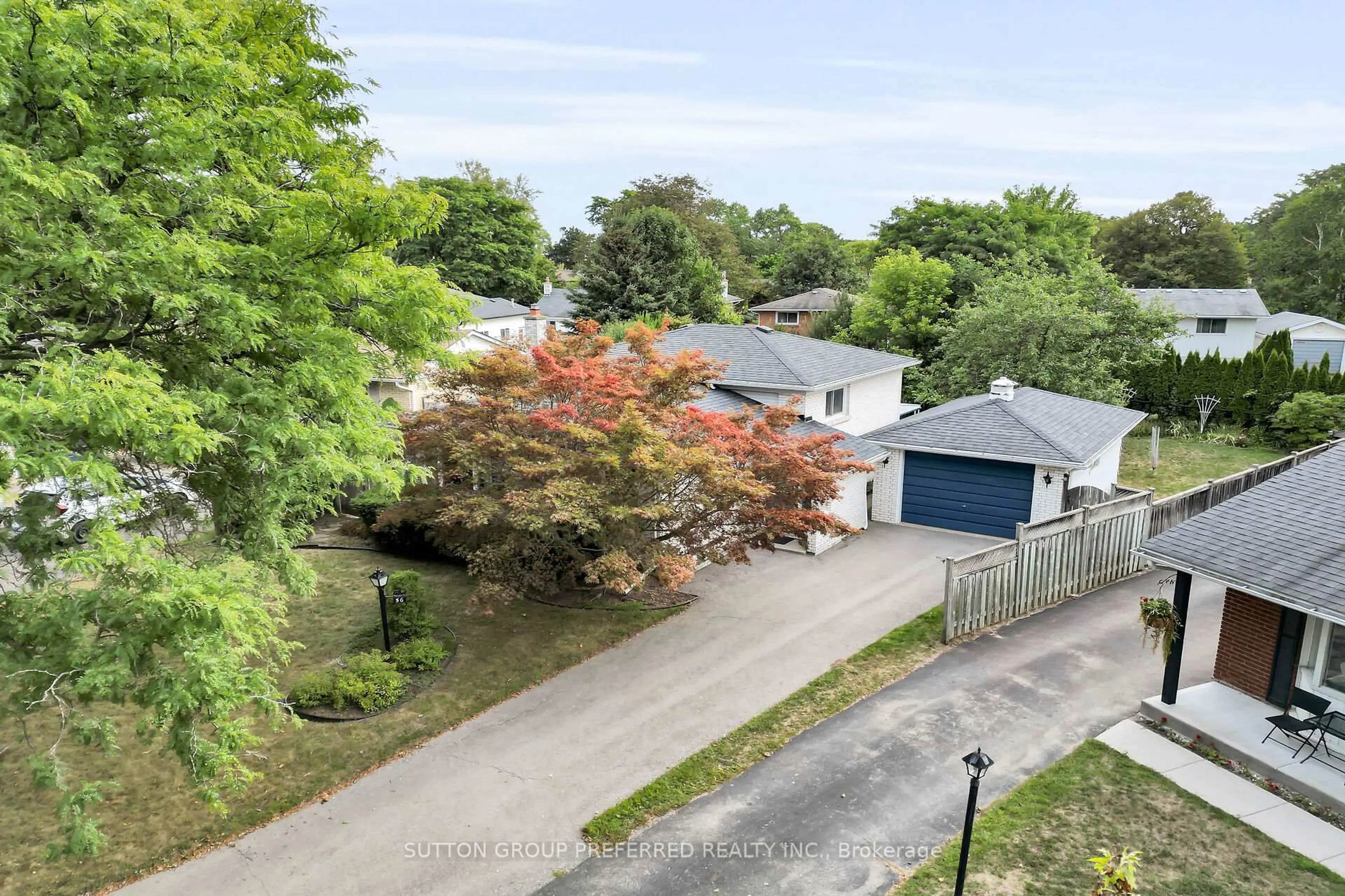 A pic from outside/outdoor area/front of a property/back of a property/a pic from drone, street for 56 Tweed Cres, London North Ontario N5X 1Z4