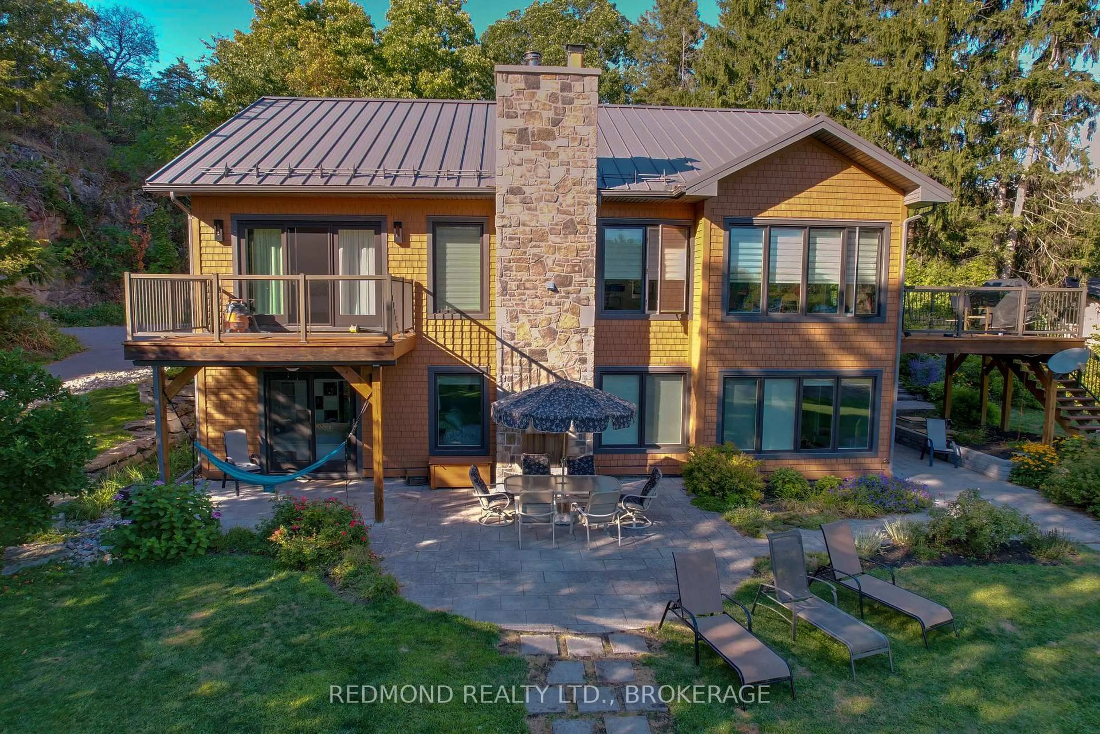 Home with brick exterior material, mountain view for 403 1000 Islands Pkwy, Leeds and the Thousand Islands Ontario K0E 1L0