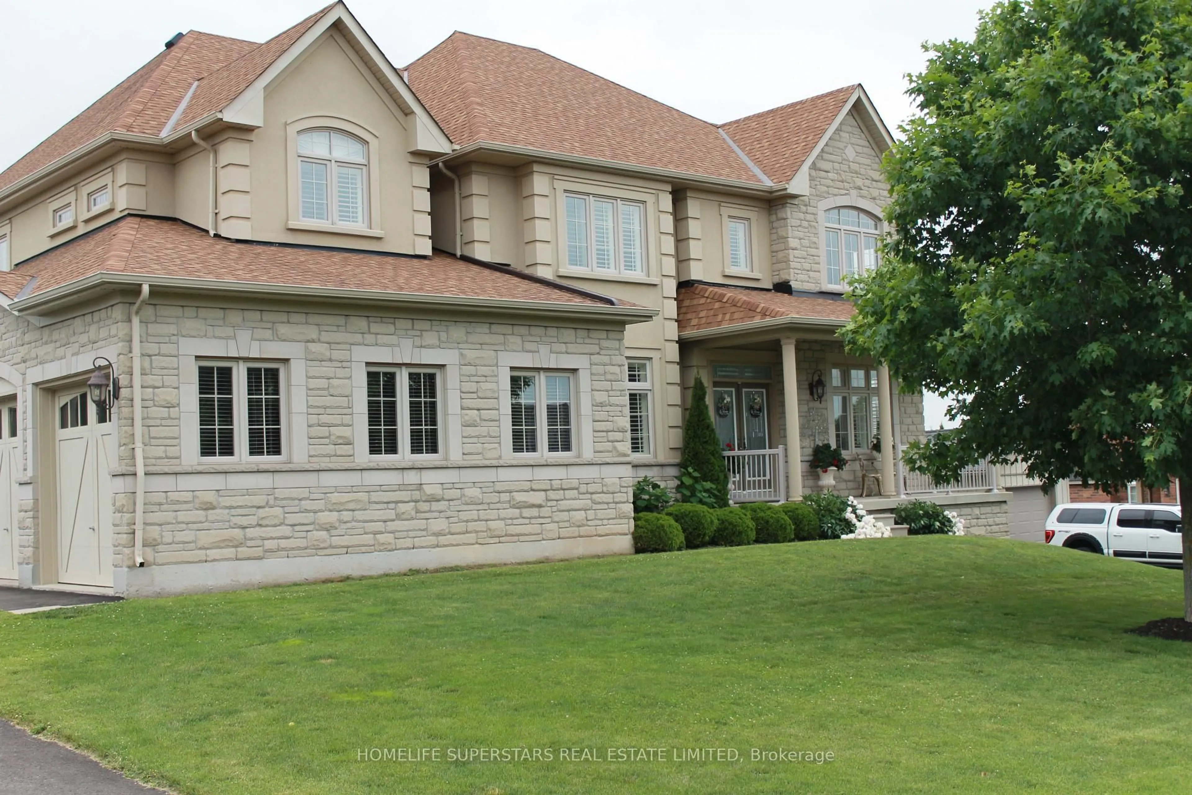 Home with brick exterior material, unknown for 44 Orchard Dr, Mono Ontario L9W 6L6
