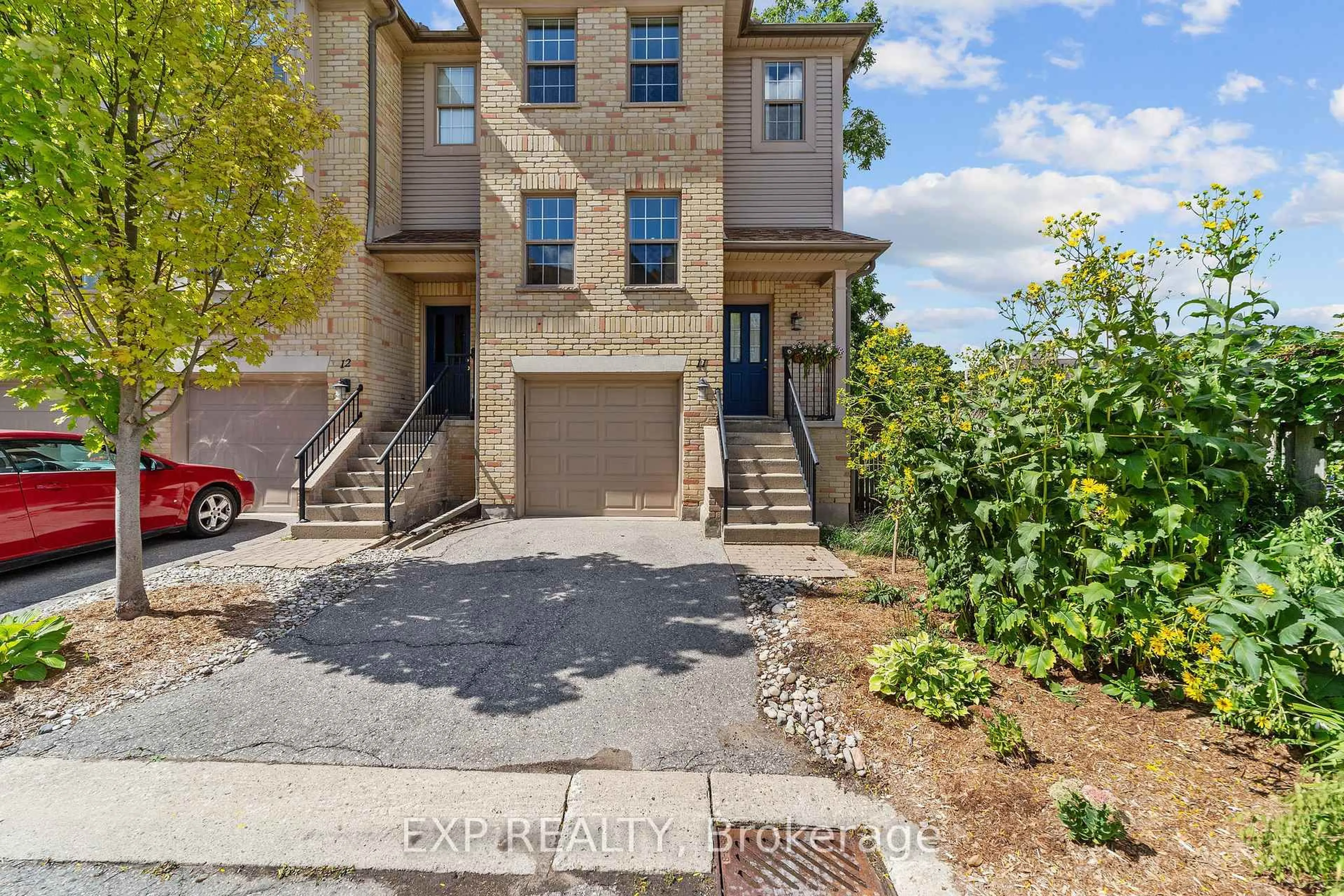Unknown for 609 COLBORNE St, London East Ontario N6B 2V3