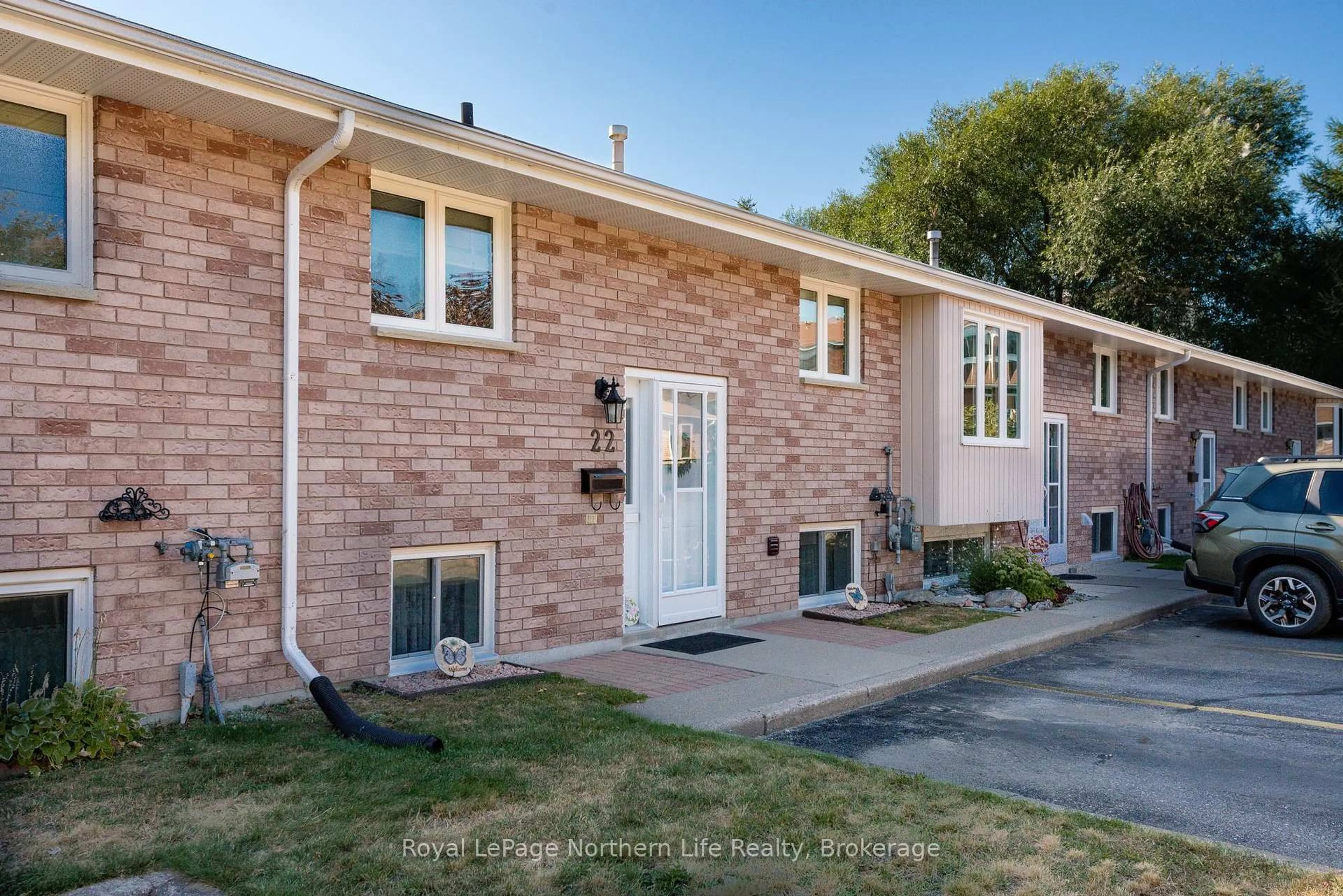 Home with brick exterior material, street for 624 Lakeshore Dr #22, North Bay Ontario P1A 2E8