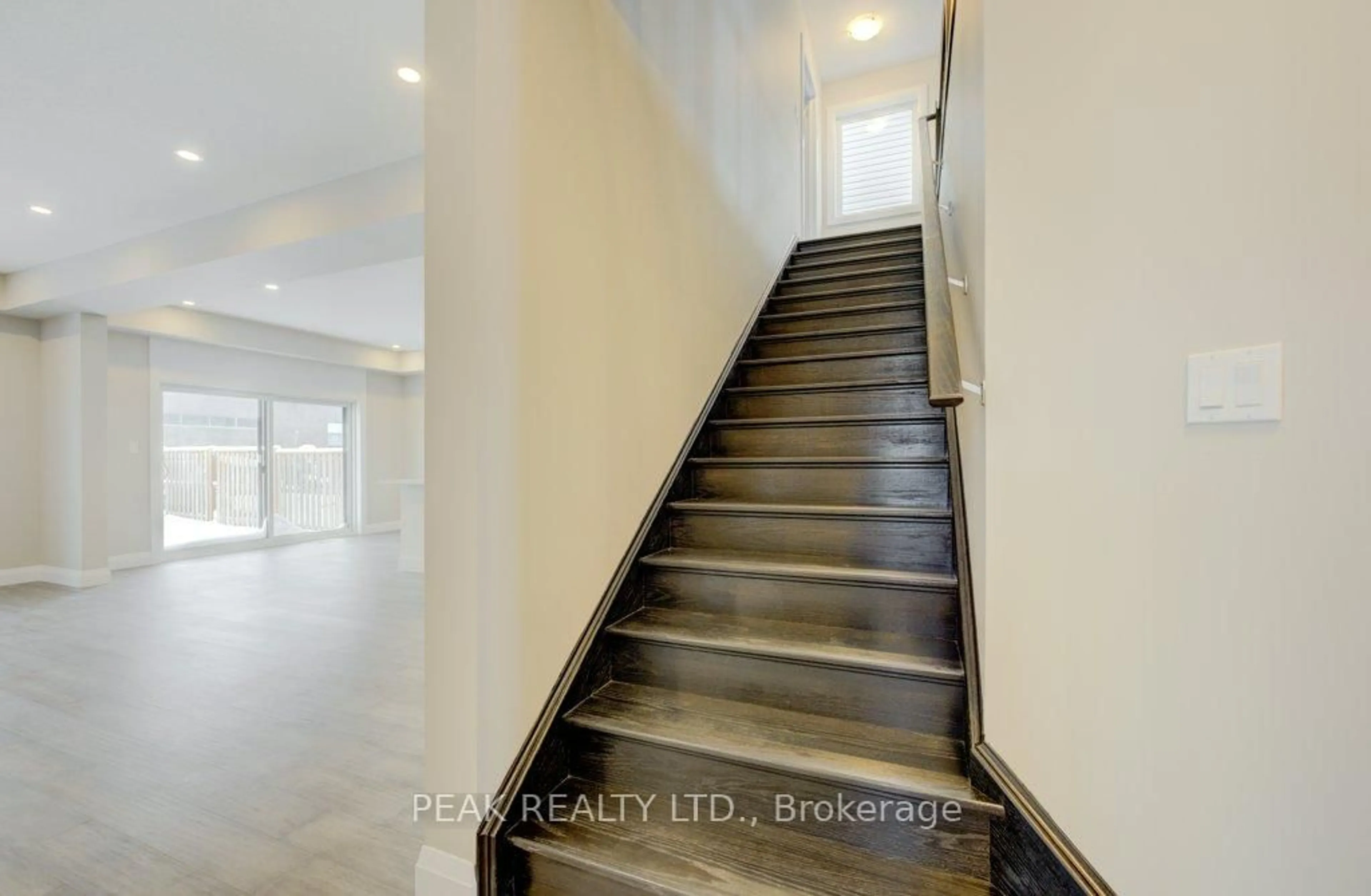 Stairs for 94 Isaac St, Woolwich Ontario N3B 0E2
