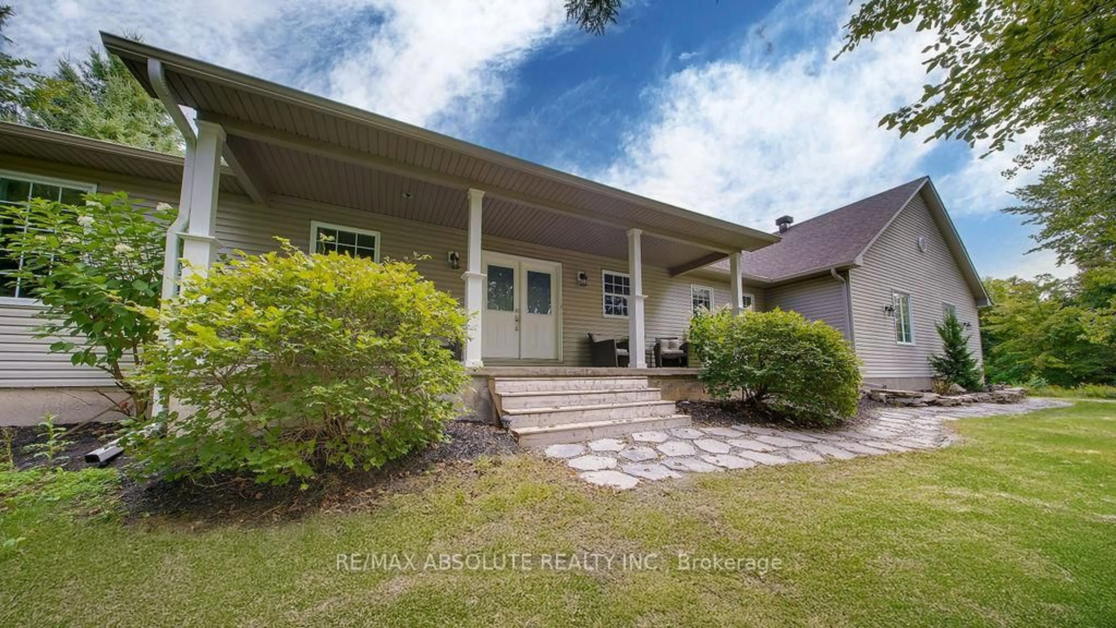 Unknown for 1601 Shauna Cres, Ottawa Ontario K4P 1M8