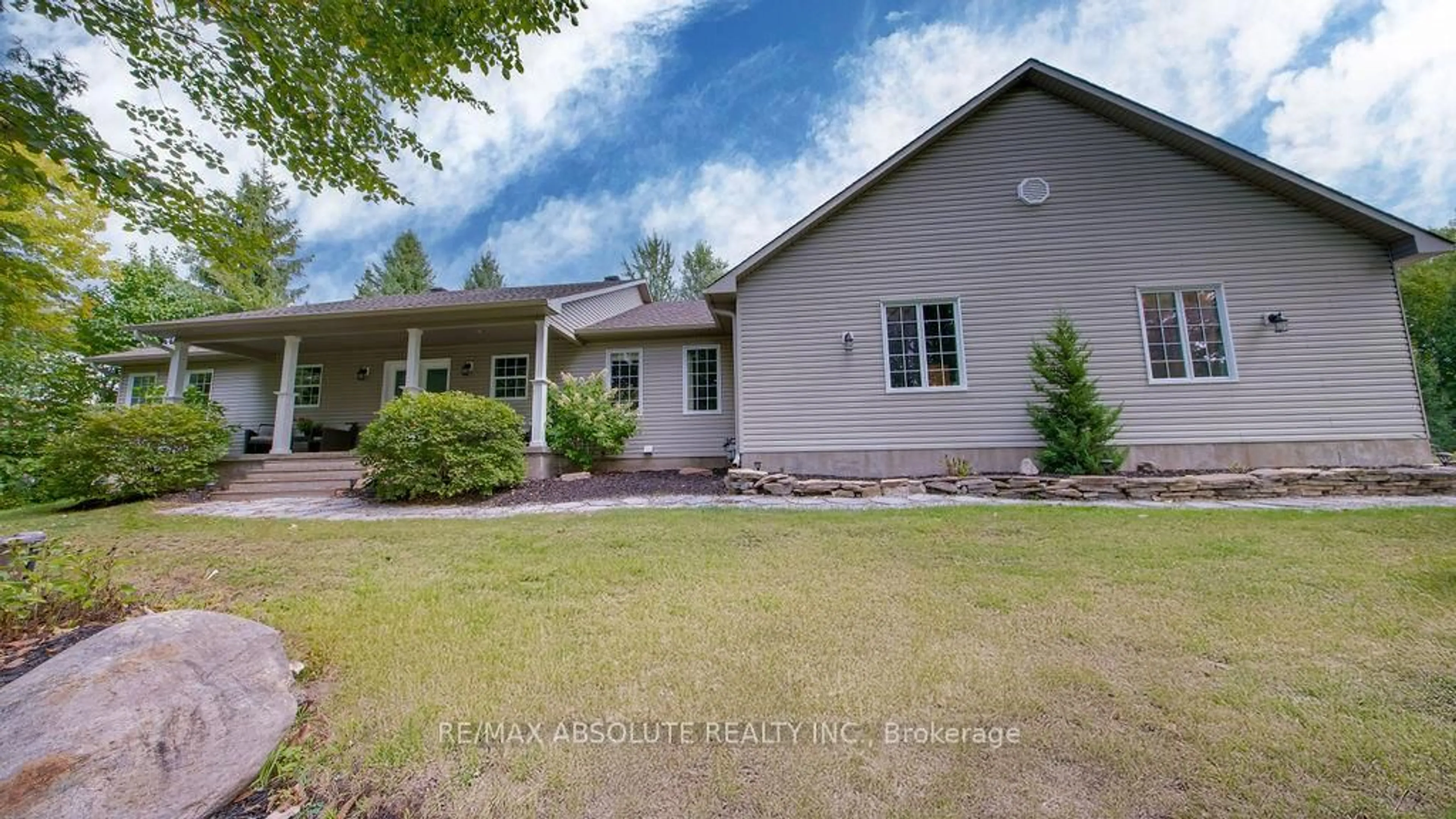 Unknown for 1601 Shauna Cres, Ottawa Ontario K4P 1M8