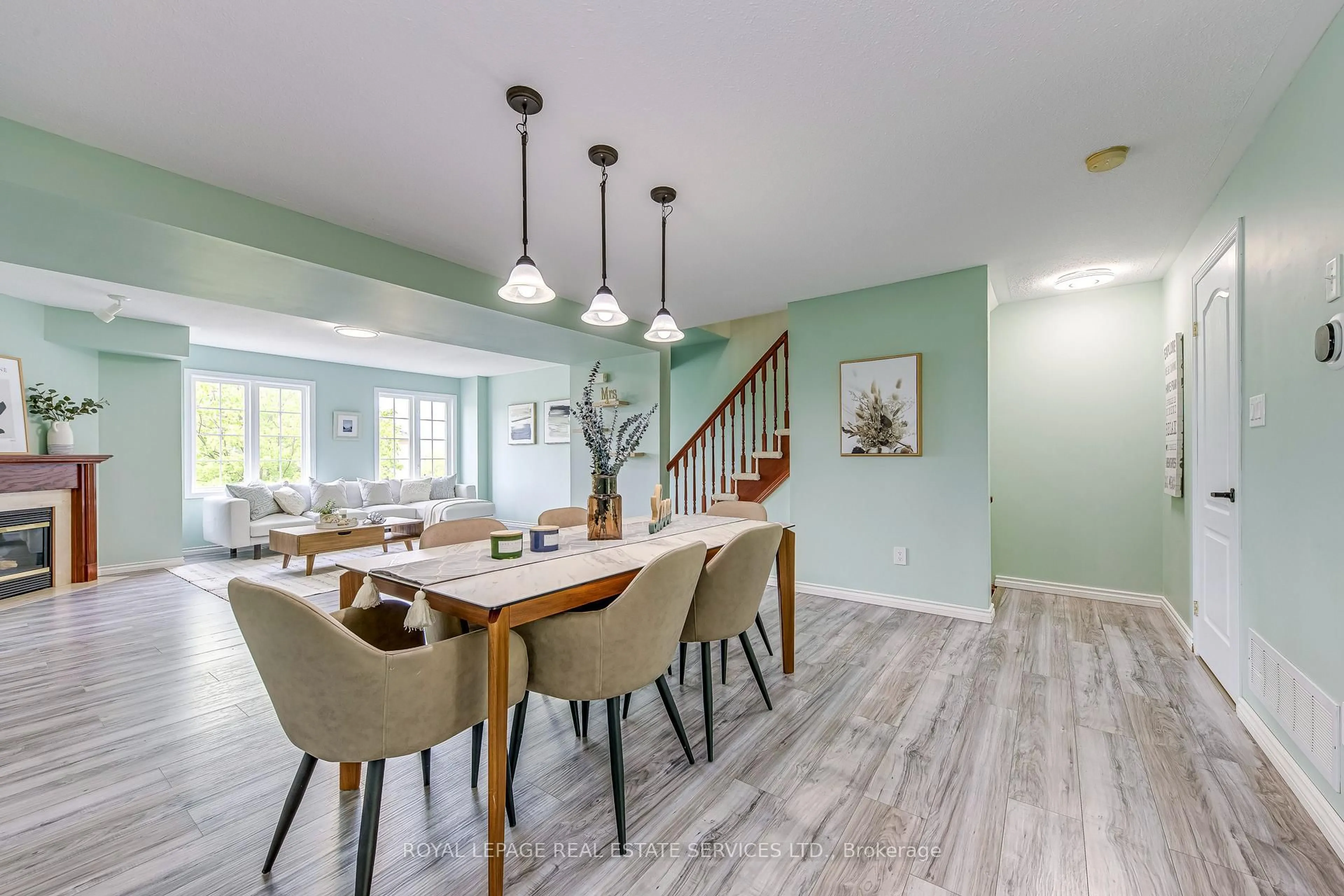Dining room, unknown for 7 Southside Pl #12, Hamilton Ontario L9C 7W6