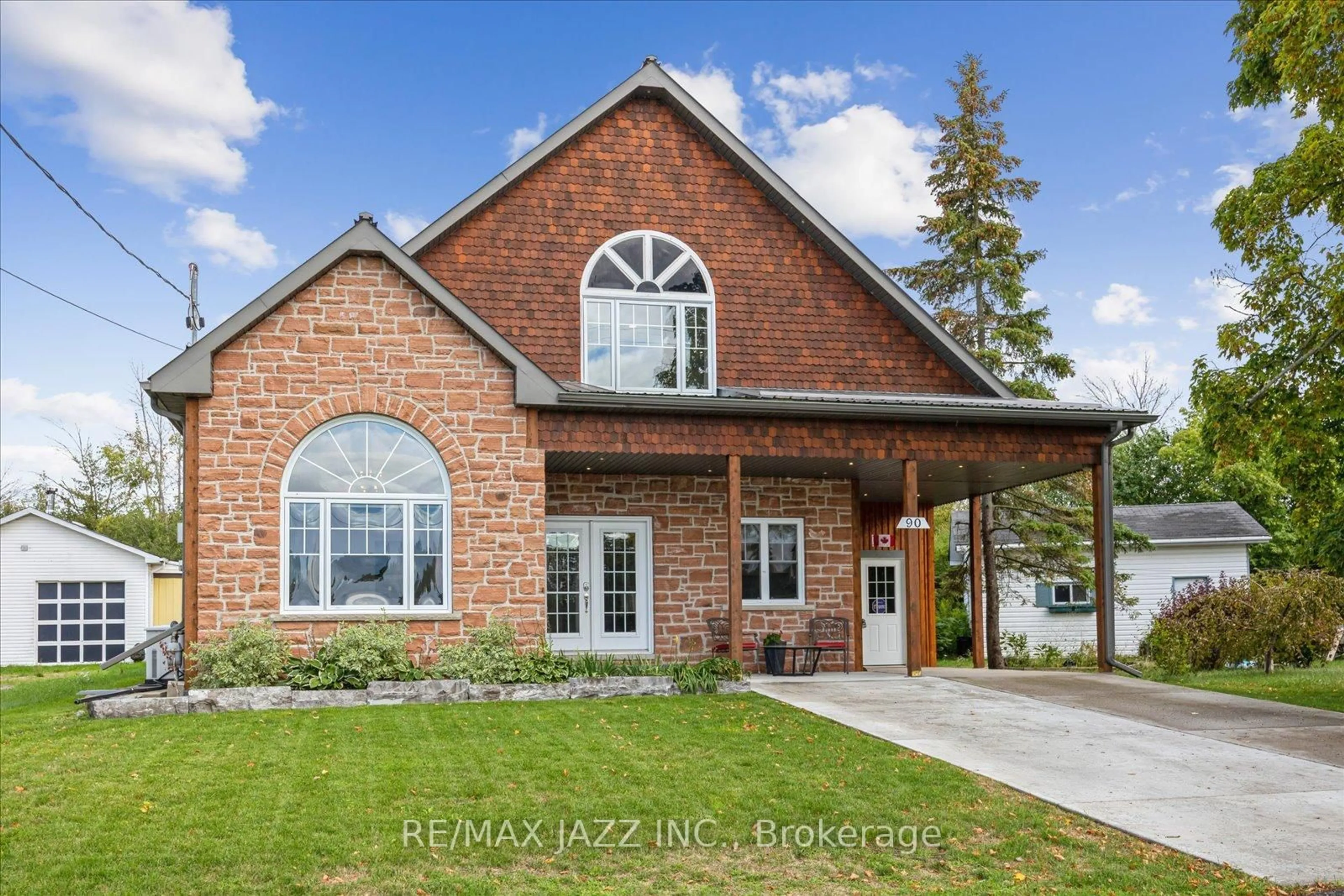 Home with brick exterior material, unknown for 90 Homewood Ave, Trent Hills Ontario K0L 1Y0