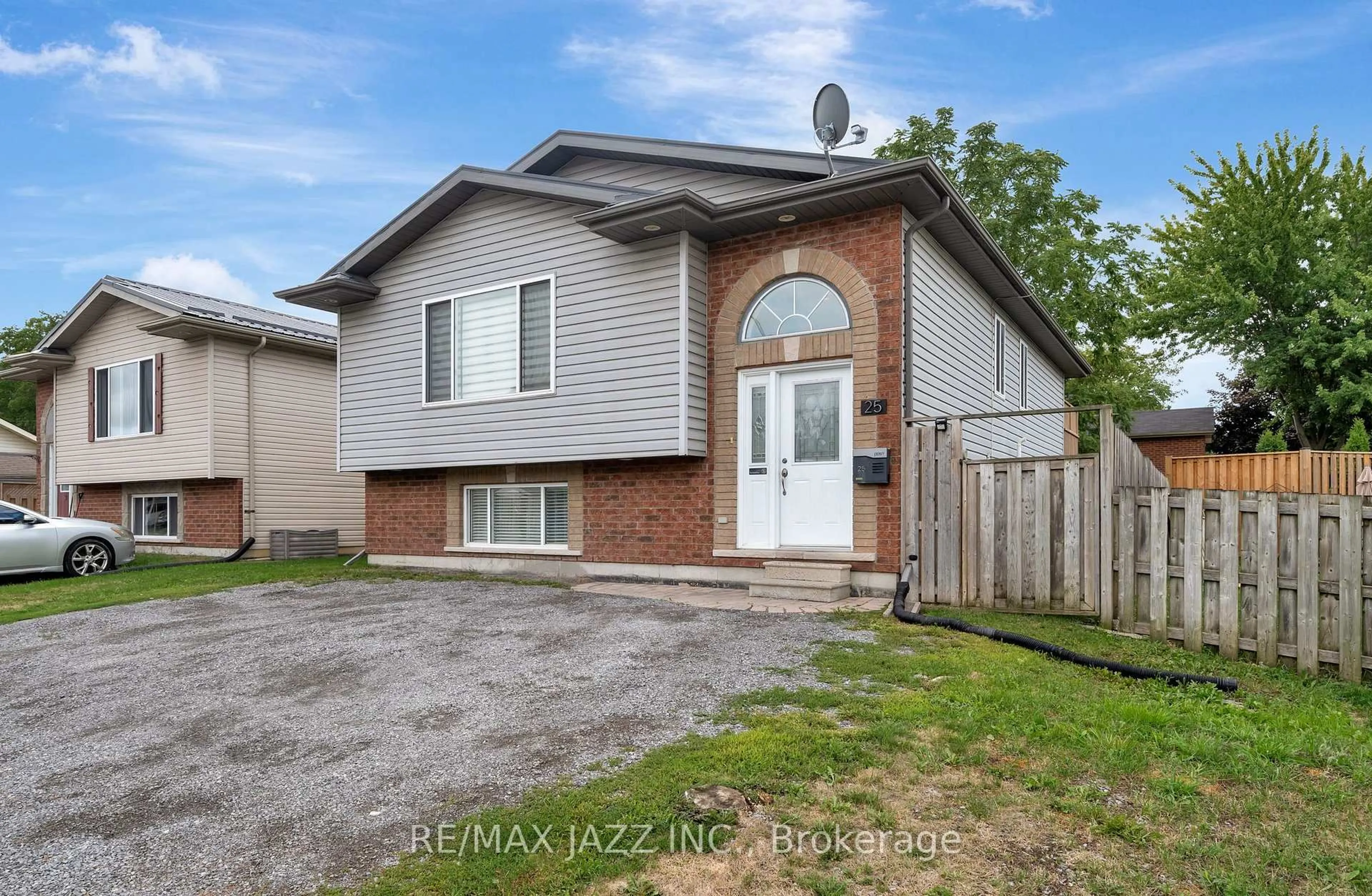Unknown for 25 Emily St, Belleville Ontario K8N 2P4