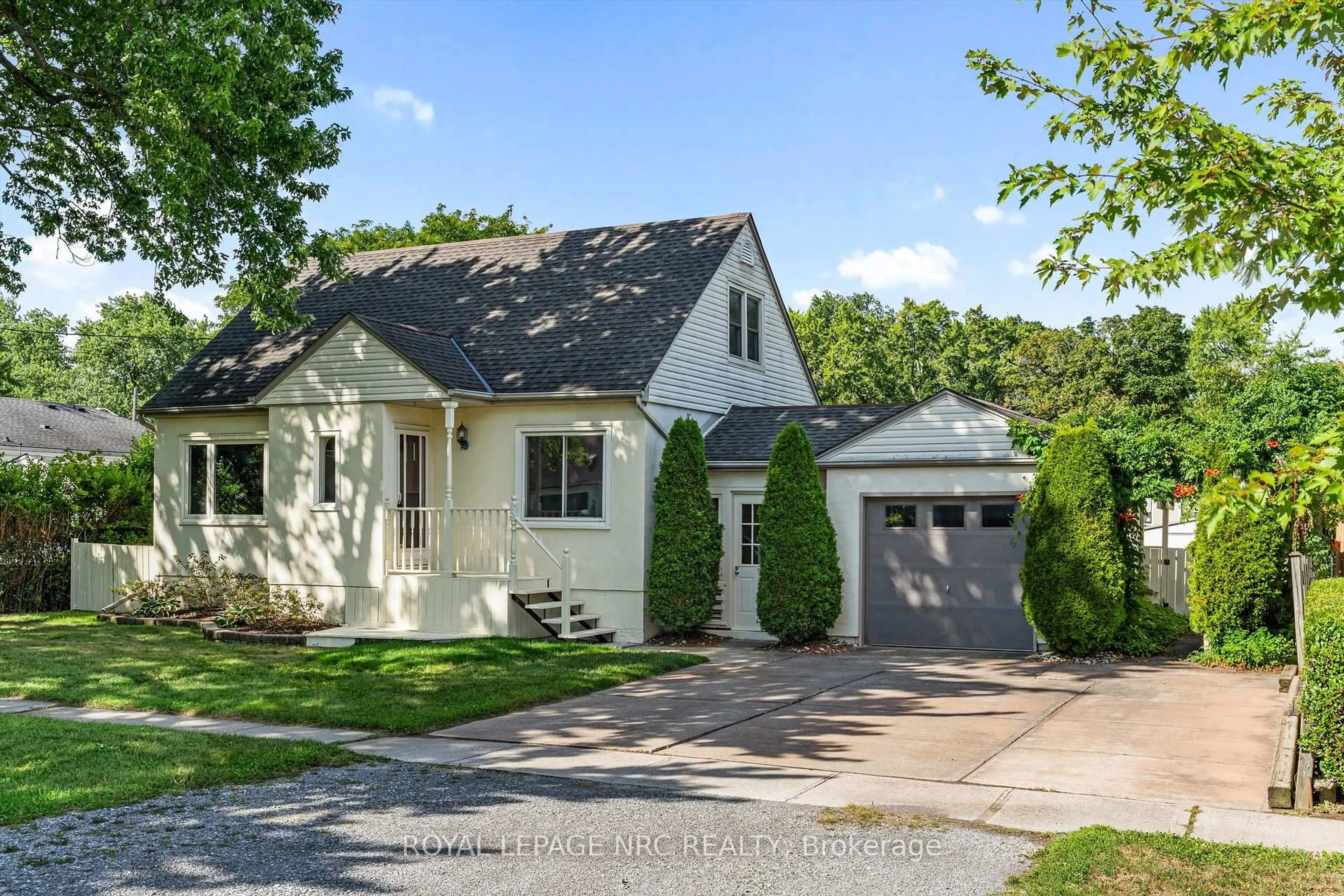 Unknown for 3 East Lynn St, St. Catharines Ontario L2N 3L7