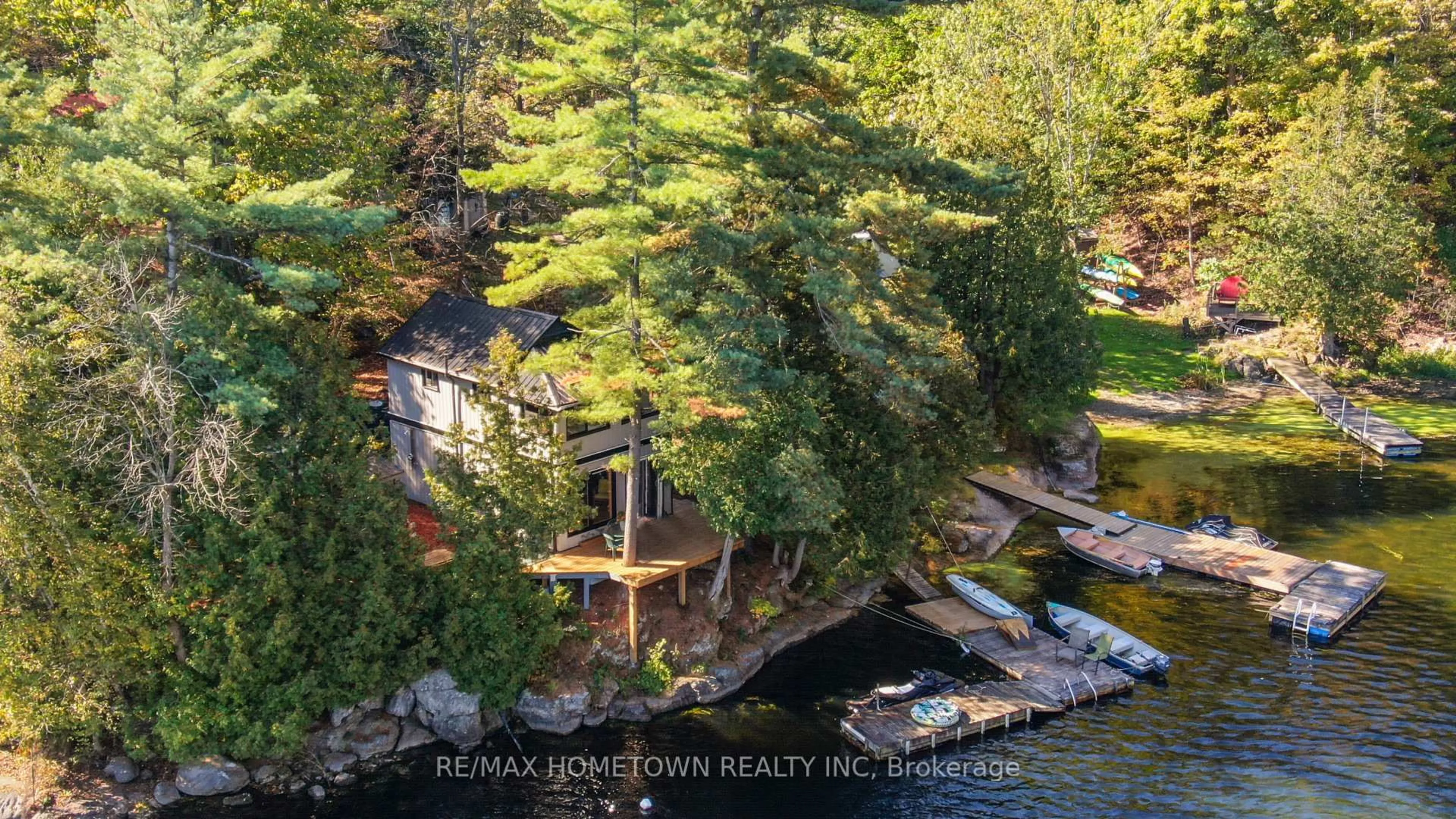 A pic from outside/outdoor area/front of a property/back of a property/a pic from drone, water/lake/river/ocean view for 961 Narrows Lane, Leeds and the Thousand Islands Ontario K0E 1N0