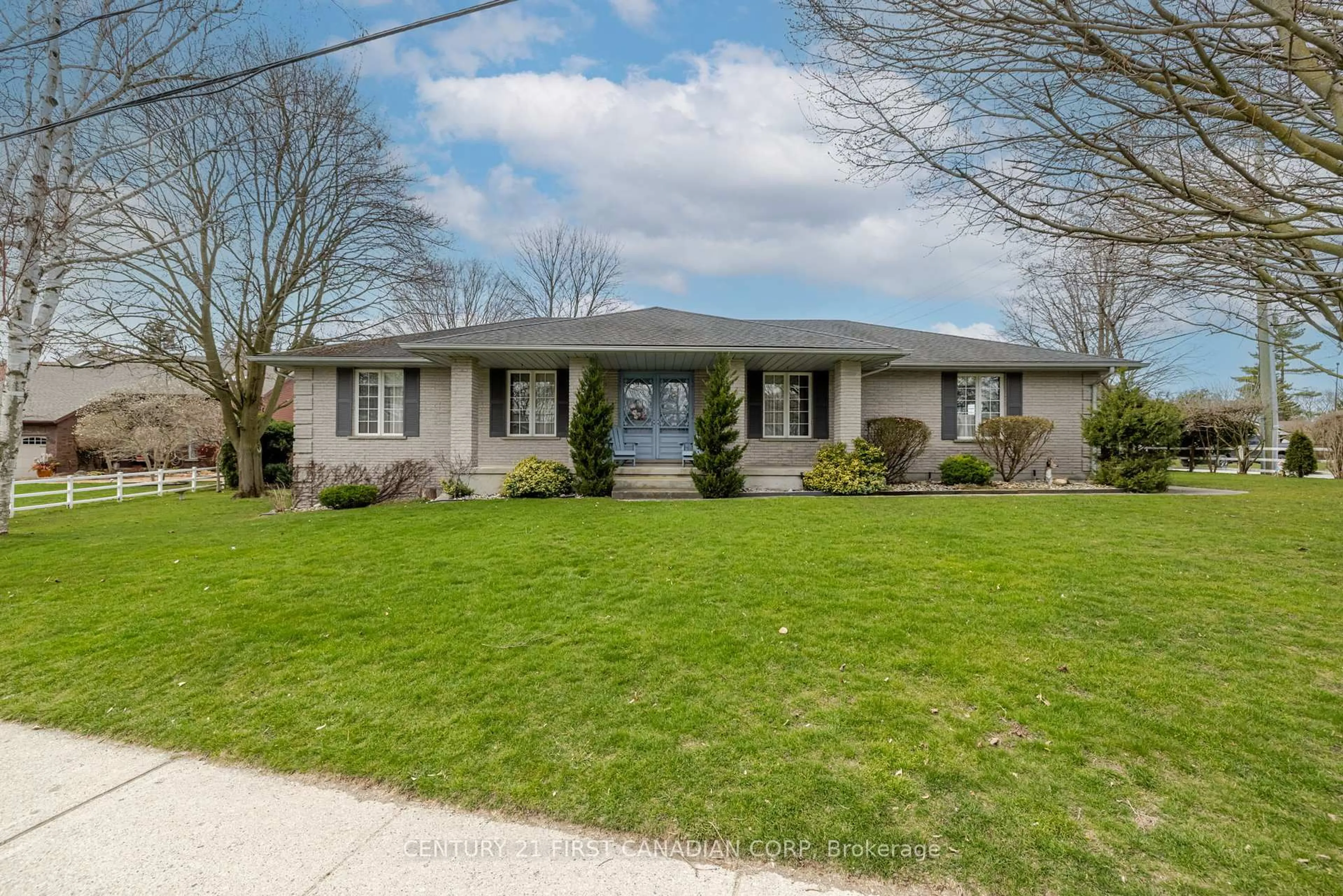 Unknown for 196 Hull Rd, Strathroy-Caradoc Ontario N7G 3P2
