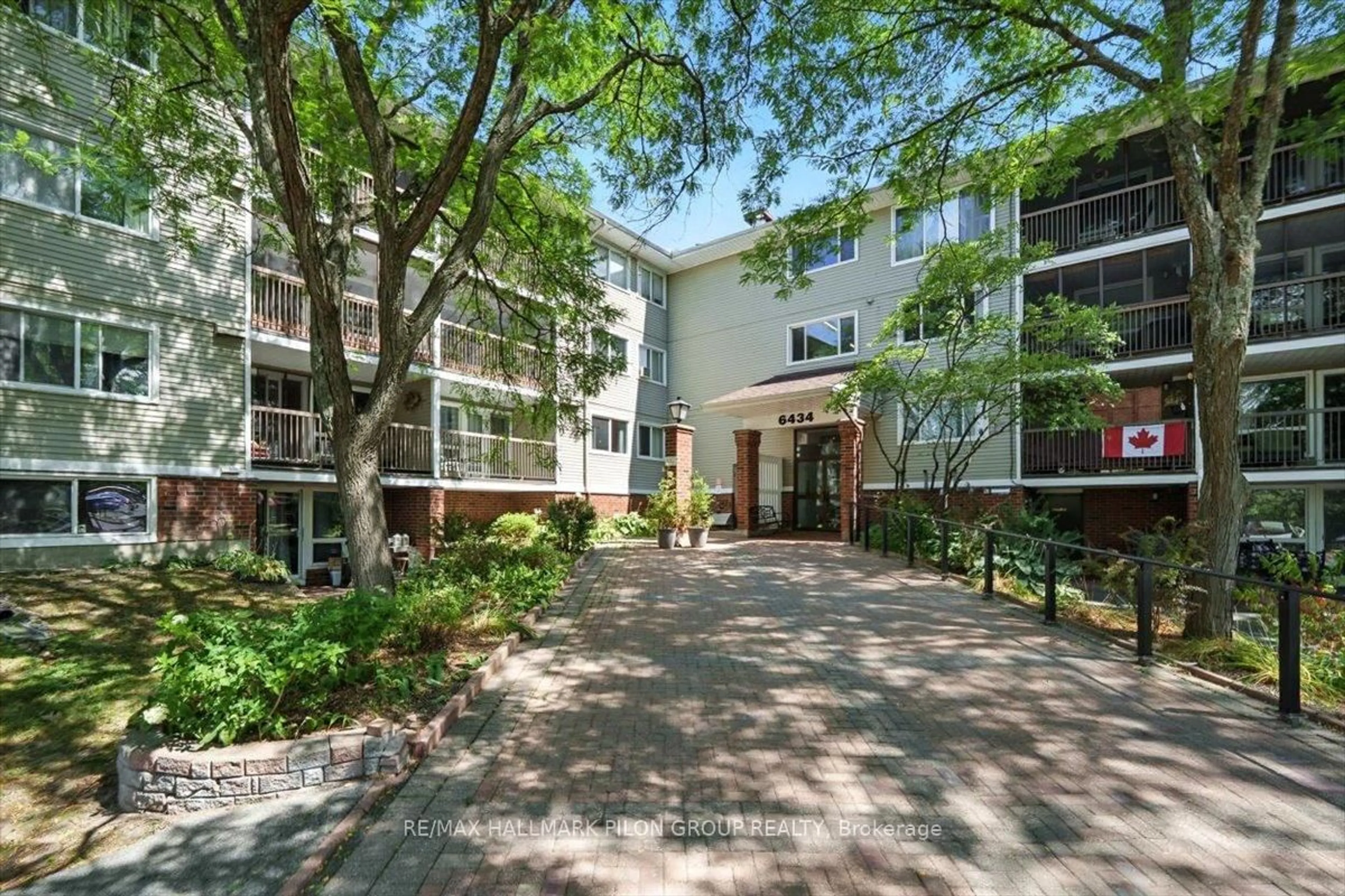 Patio, street for 6434 Bilberry Dr #315, Ottawa Ontario K1C 4P5
