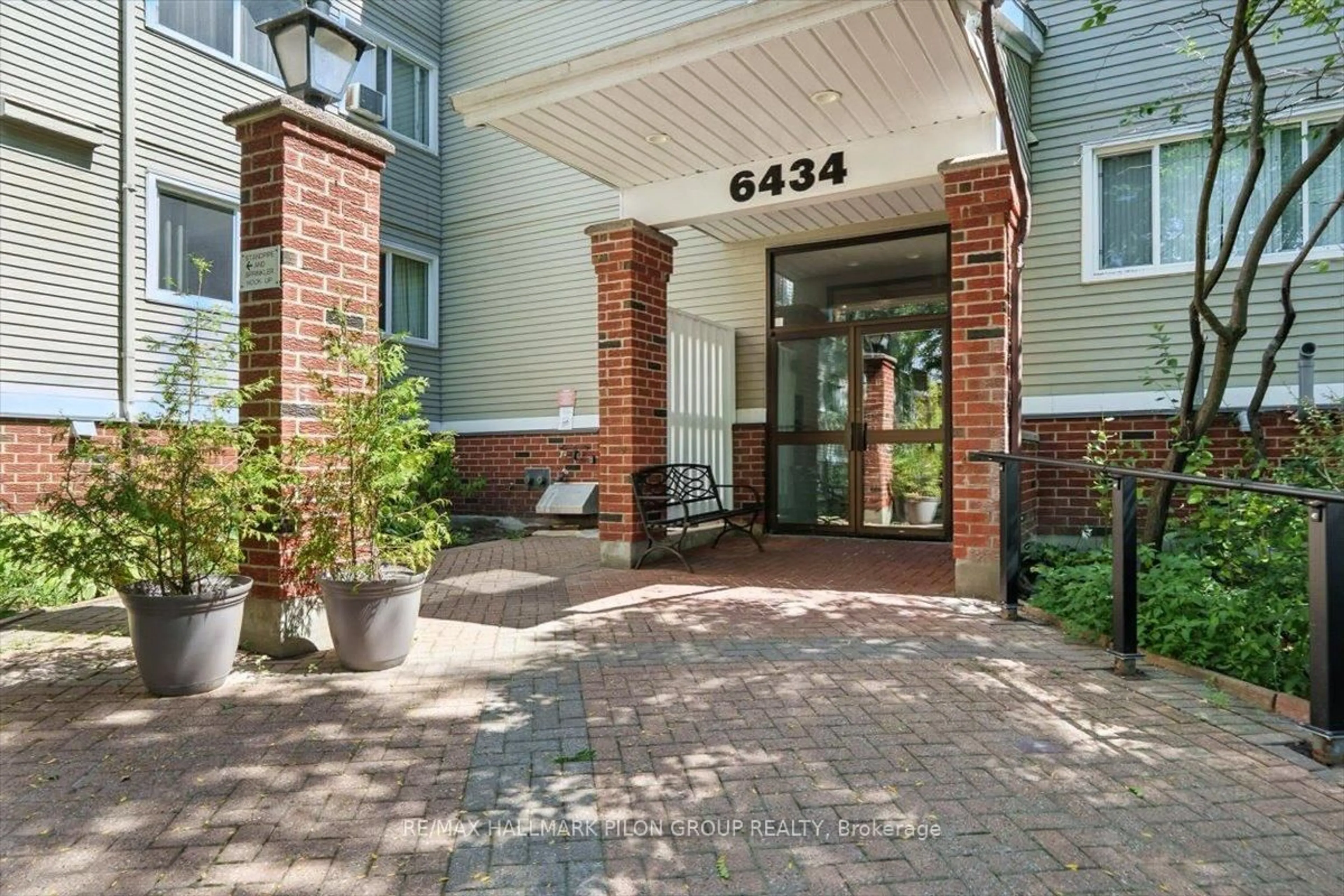Unknown for 6434 Bilberry Dr #315, Ottawa Ontario K1C 4P5