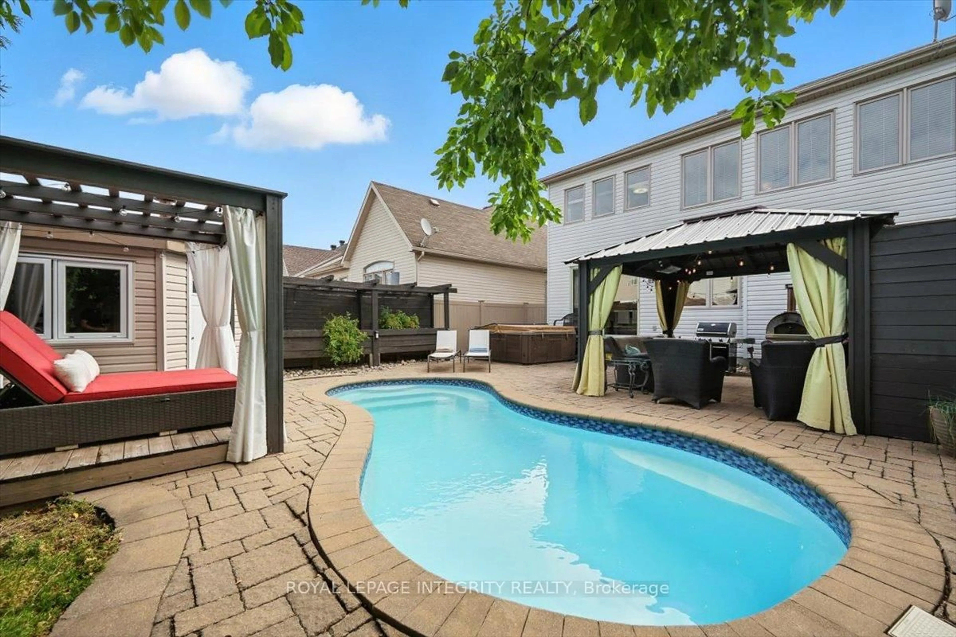 Pool for 106 Trail Side Circ, Ottawa Ontario K4A 5A9