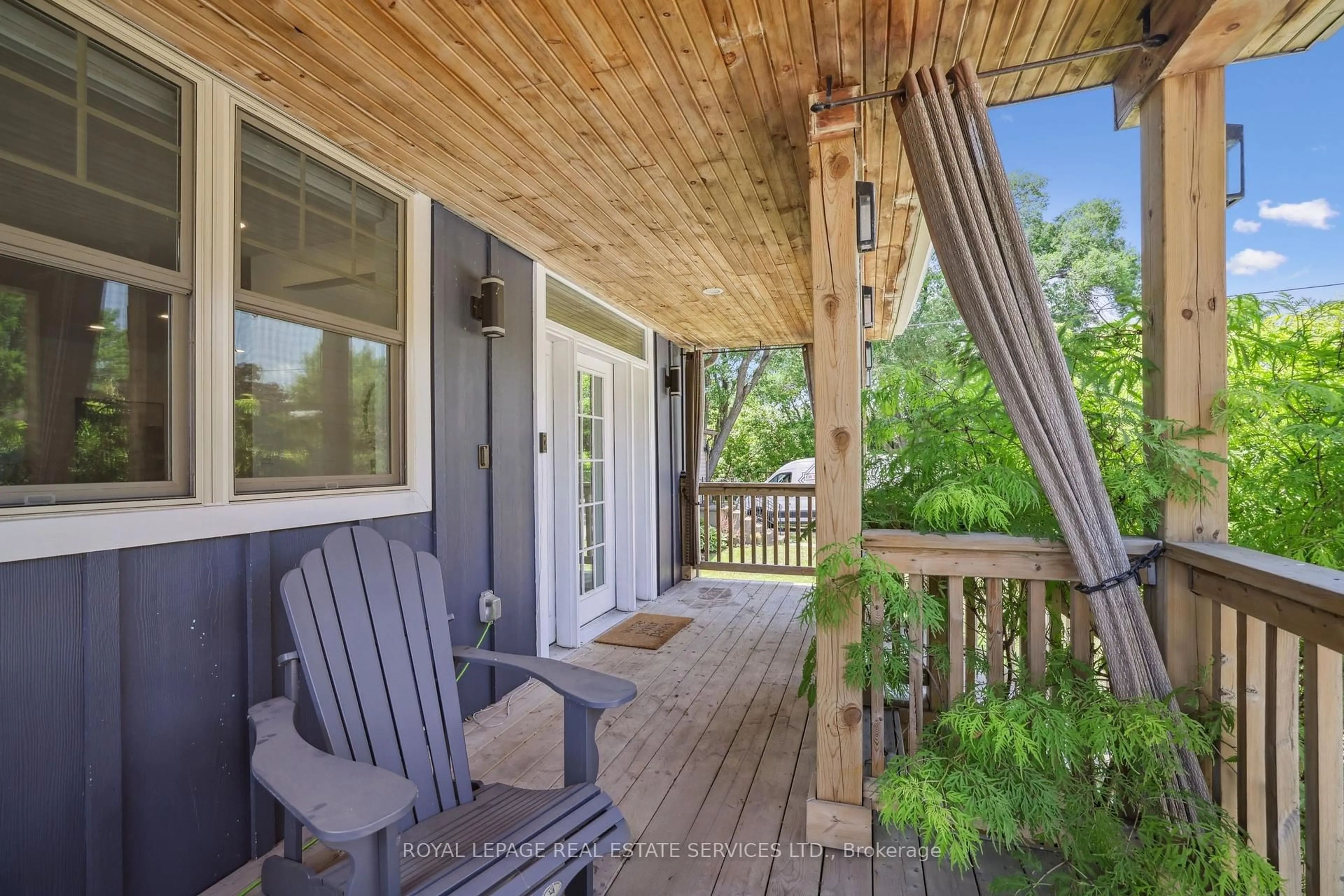 Patio, water/lake/river/ocean view for 4 Rembe Ave, Hamilton Ontario L8H 7G6