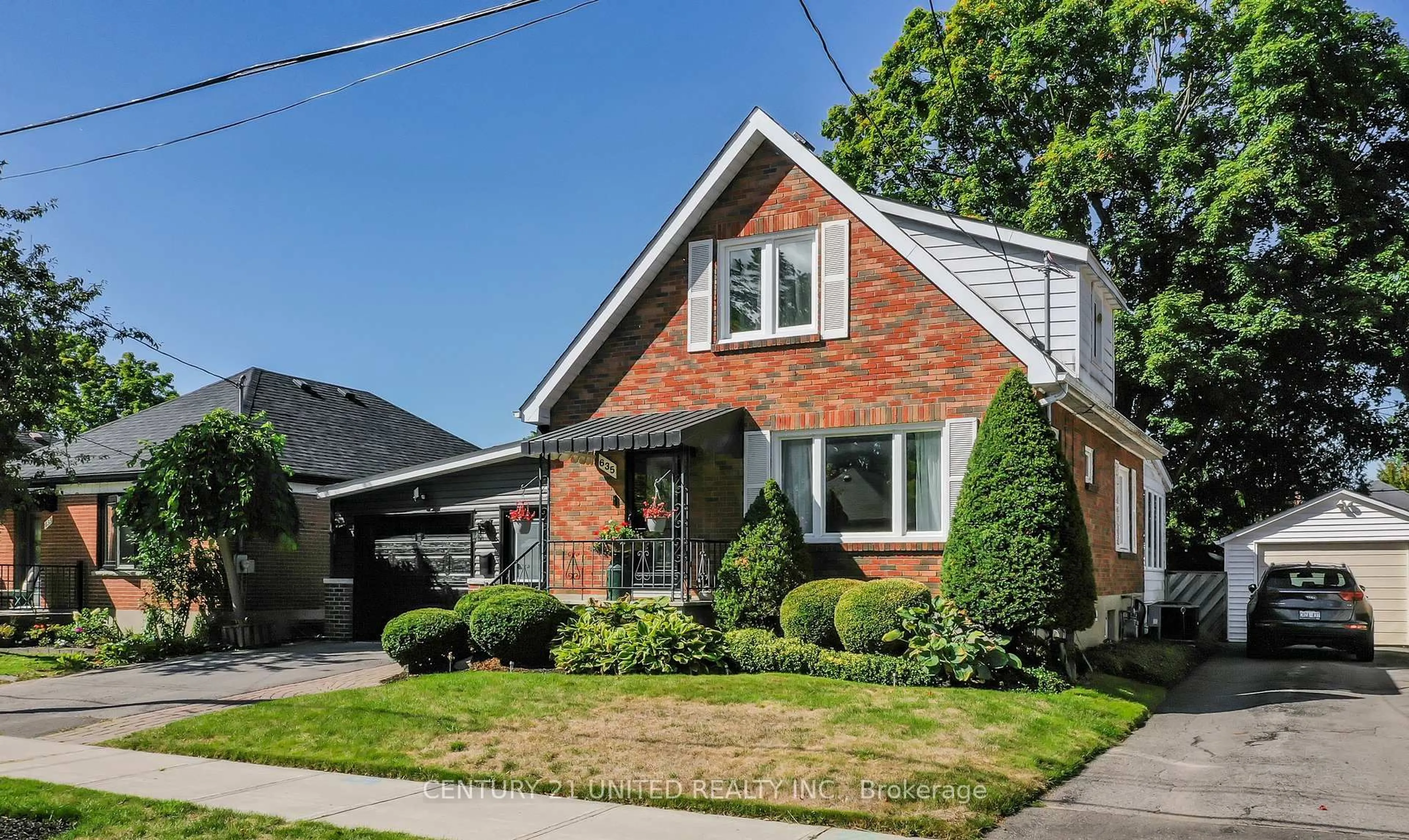 Home with brick exterior material, street for 635 Montrose St, Peterborough Ontario K9J 3C3