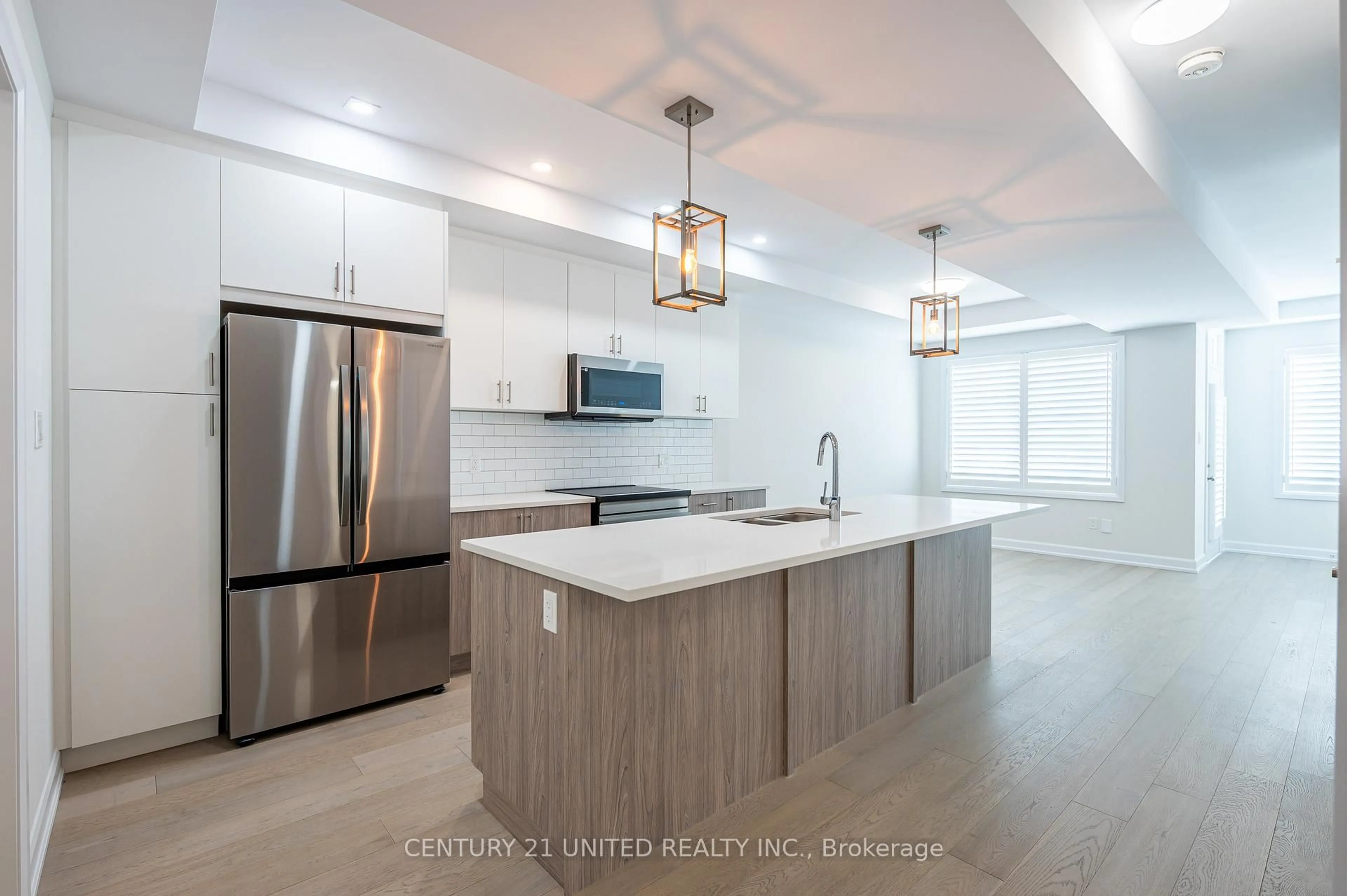 Open concept kitchen, unknown for 313 Mullighan Gdns, Peterborough North Ontario K9K 0G3