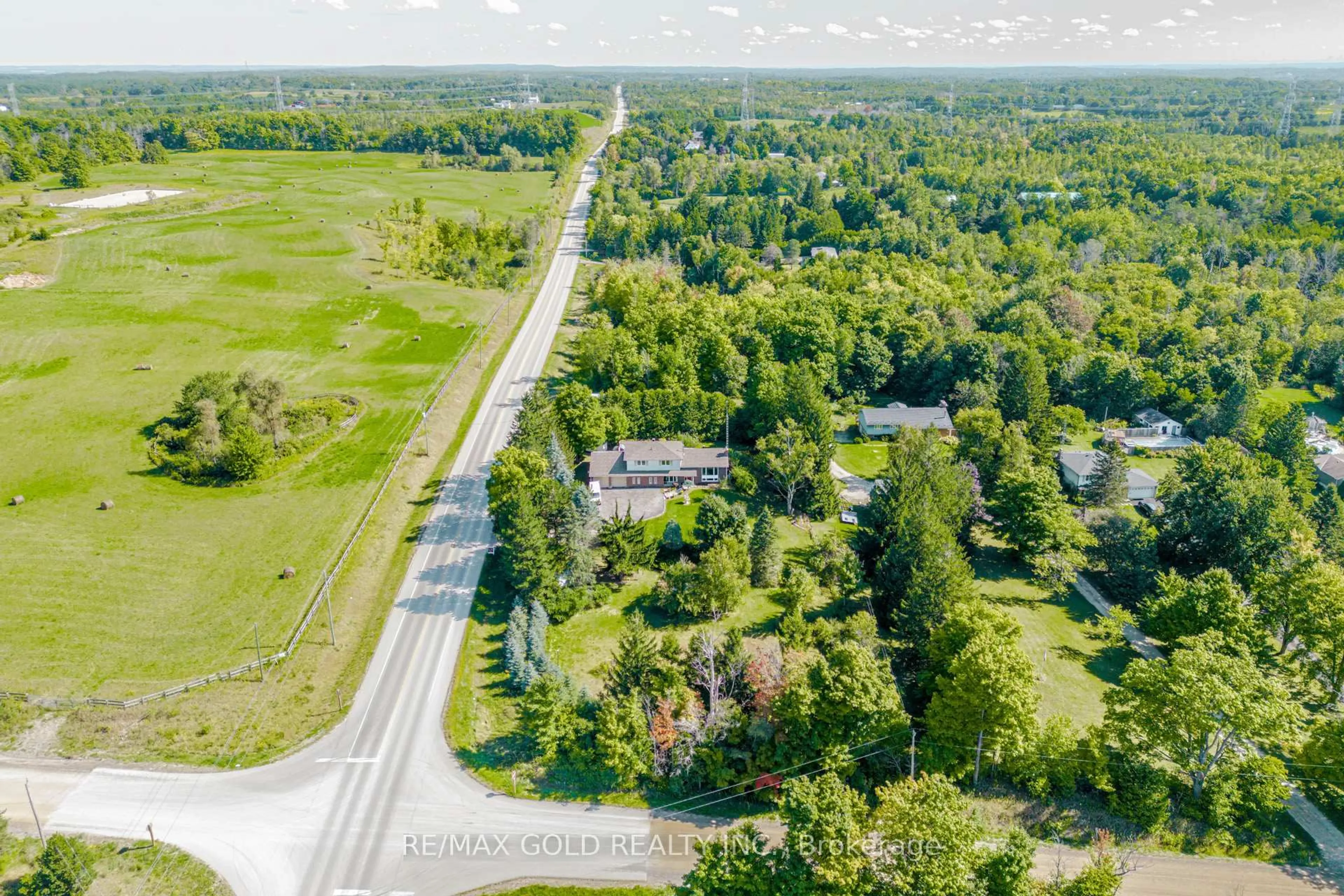 A pic from outside/outdoor area/front of a property/back of a property/a pic from drone, street for 9109 Wellington Rd 50, Erin Ontario L7J 2L8