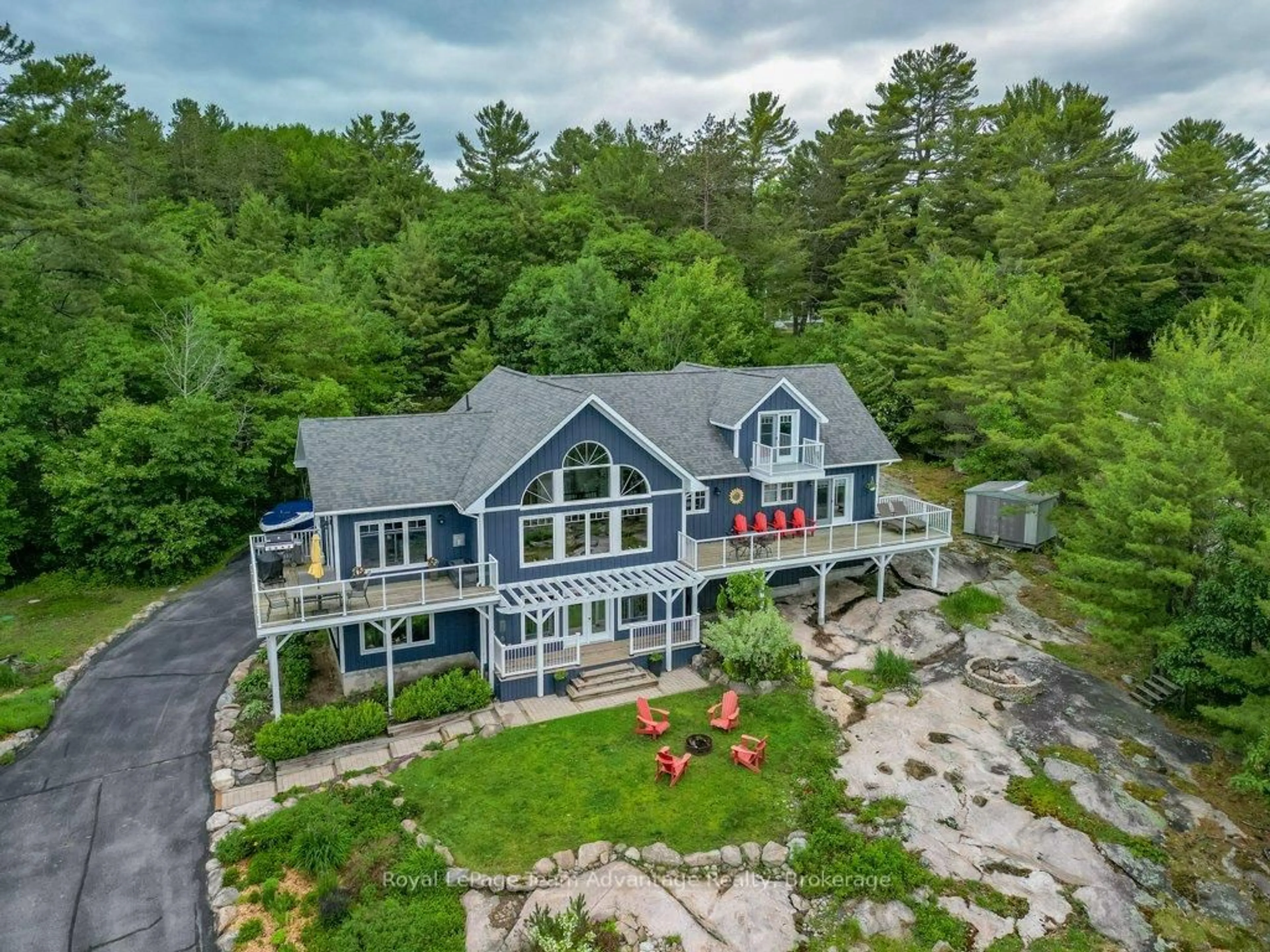 A pic from outside/outdoor area/front of a property/back of a property/a pic from drone, water/lake/river/ocean view for 39 Big Sound Rd, McDougall Ontario P0G 1G0