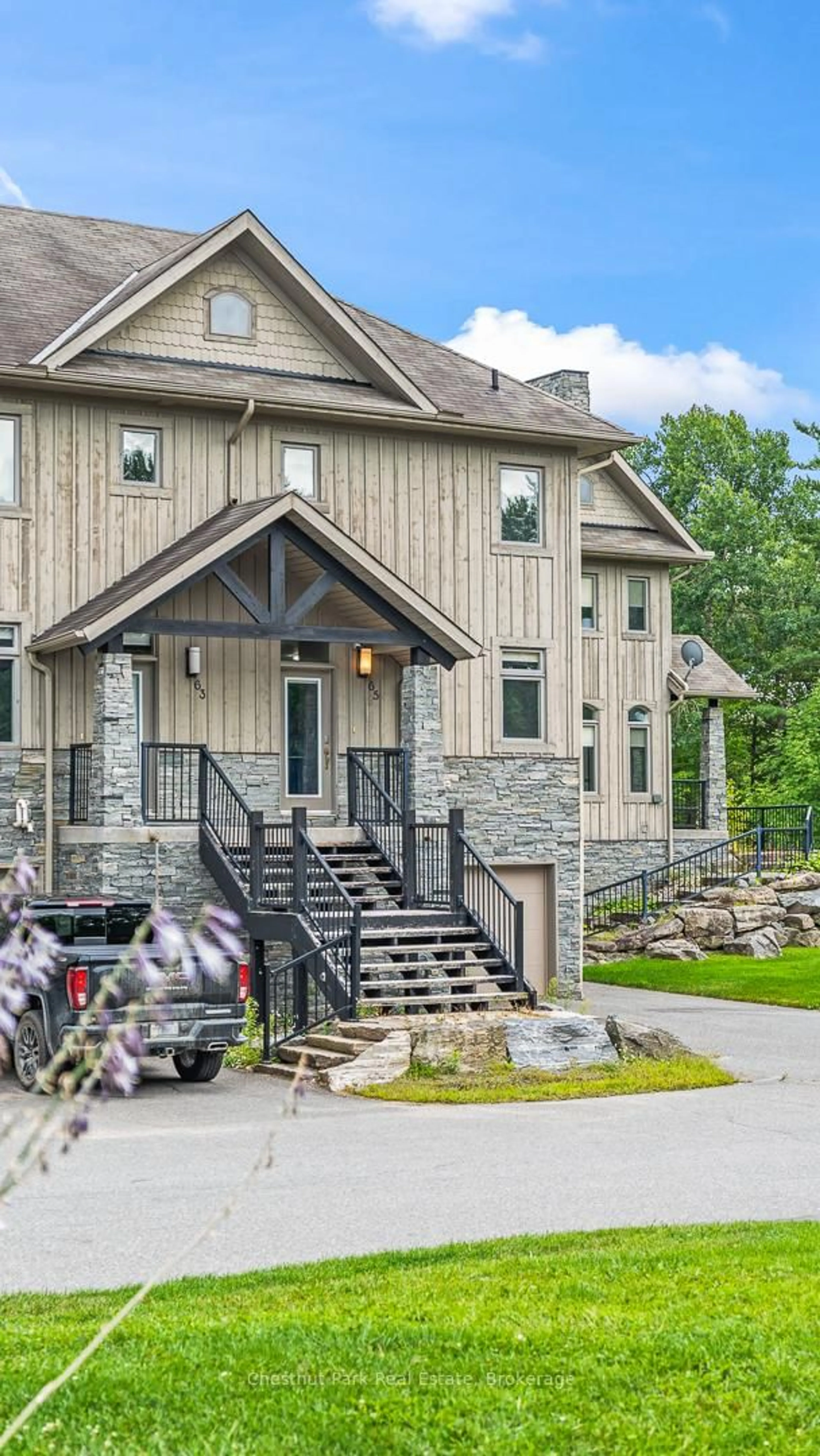 Unknown for 65 Rockmount Cres, Gravenhurst Ontario P1P 0A6
