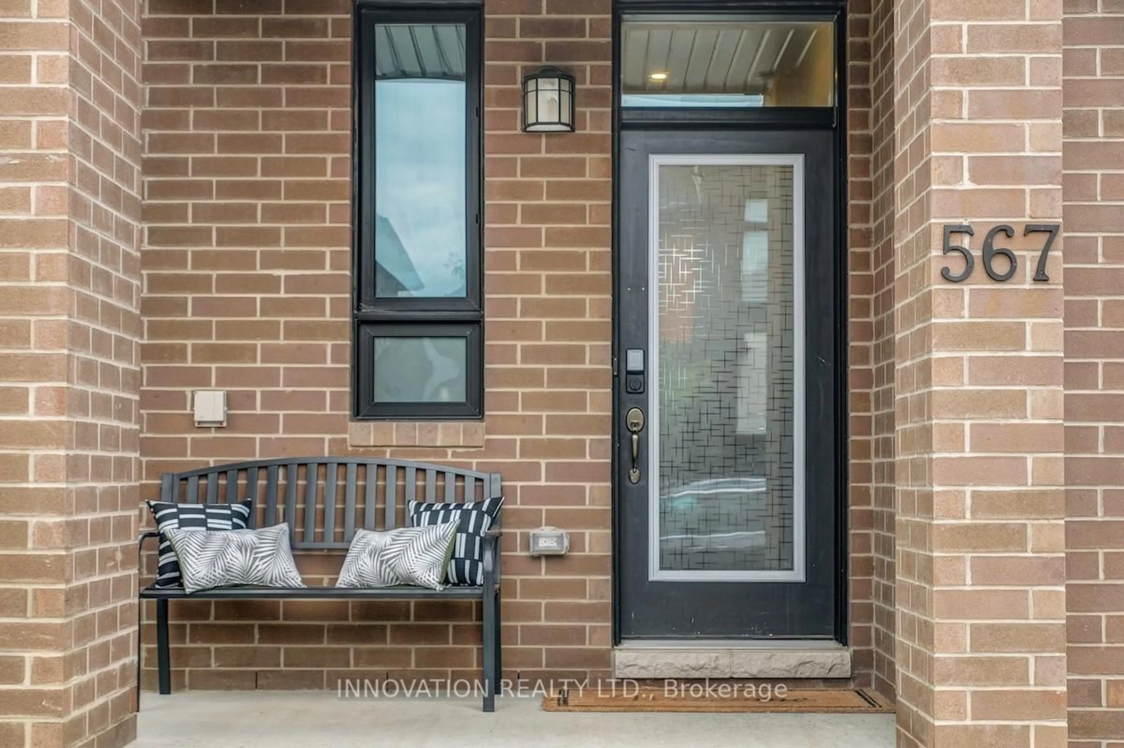 Indoor entryway for 567 Triangle St, Ottawa Ontario K2V 0M2